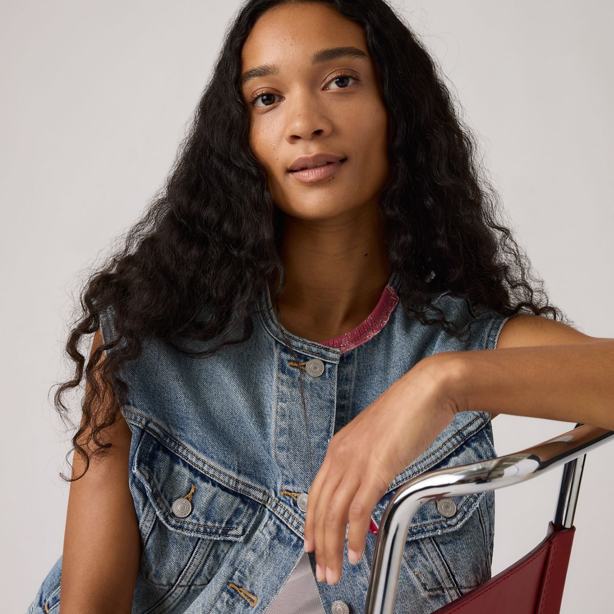 '90s Shrunken Collarless Vest — Melody'S Muse Vest - Medium Wash