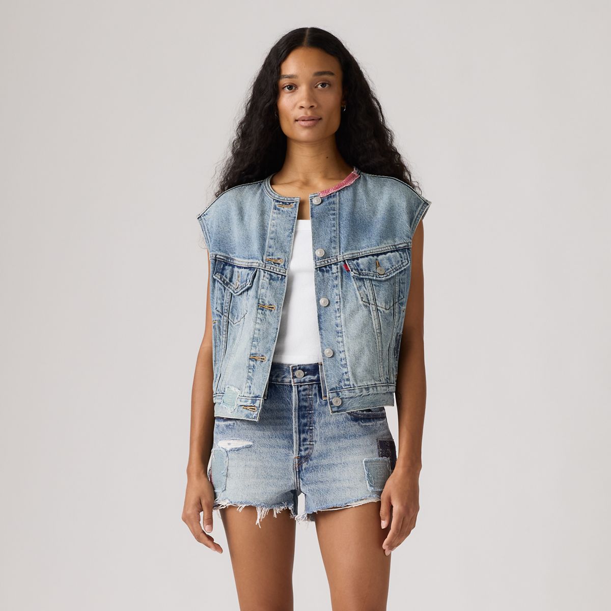 '90s Shrunken Collarless Vest — Melody'S Muse Vest - Medium Wash