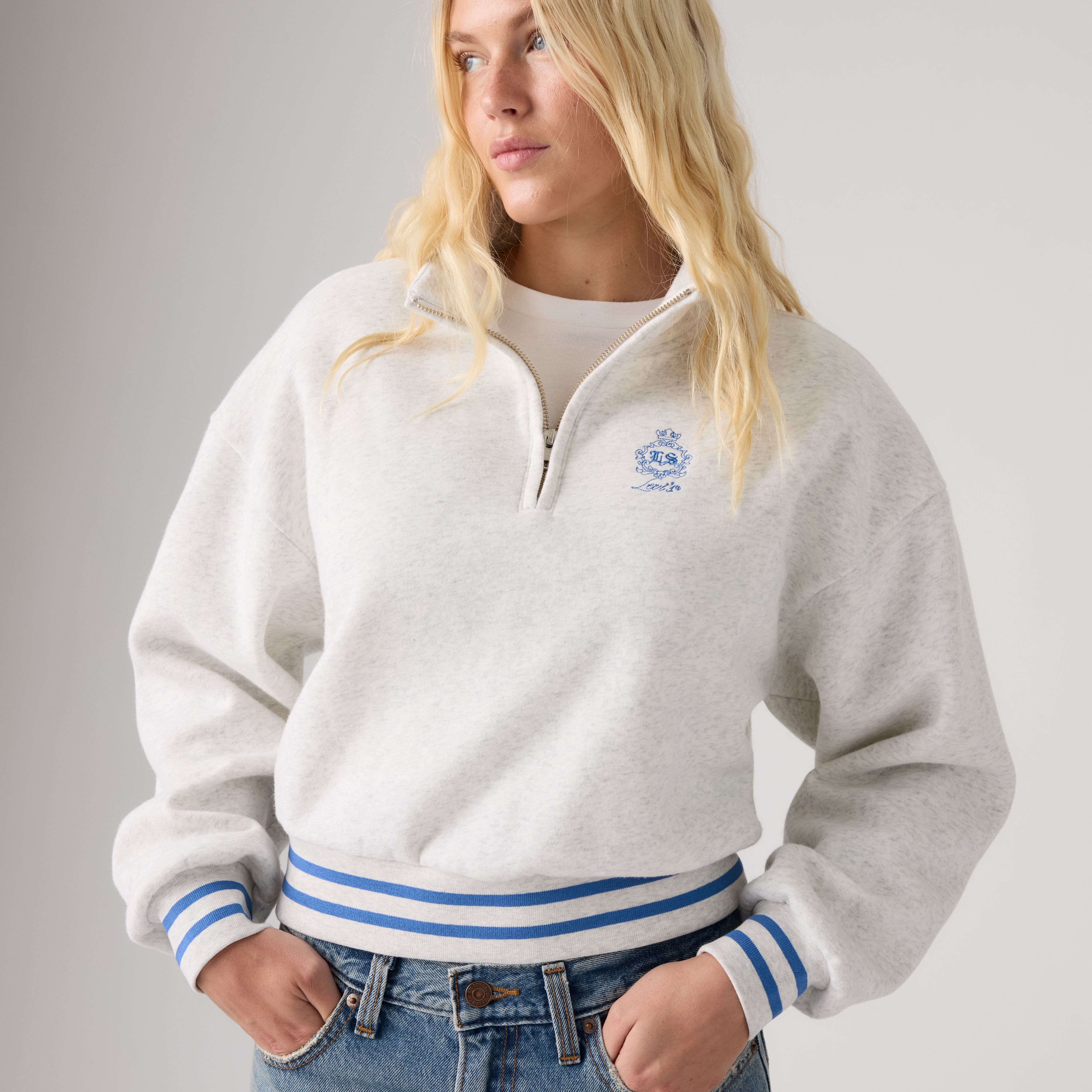 Graphic Everyday Quarter Zip Sweatshirt 2