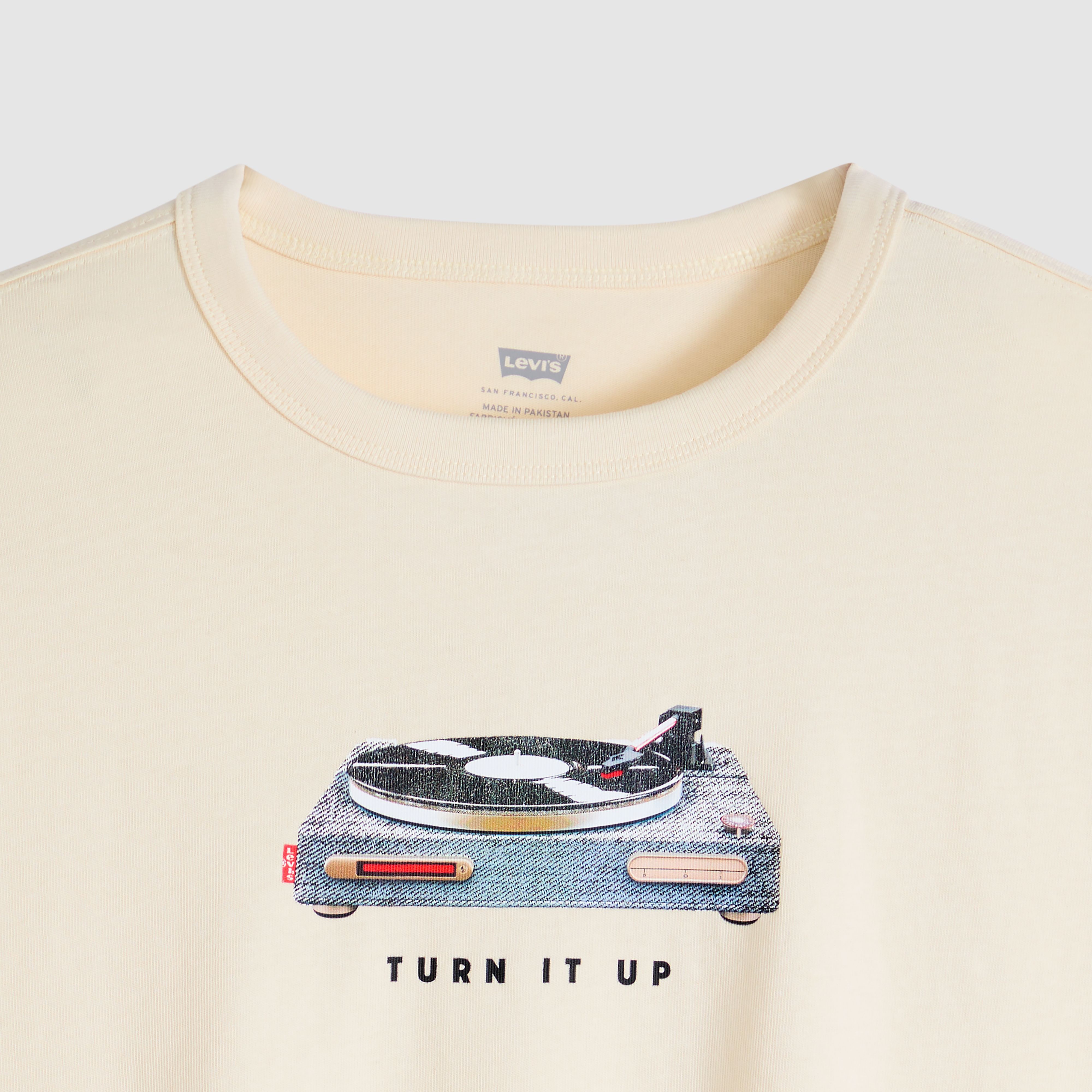 Graphic Logo Vintage Short Sleeve Tee 6