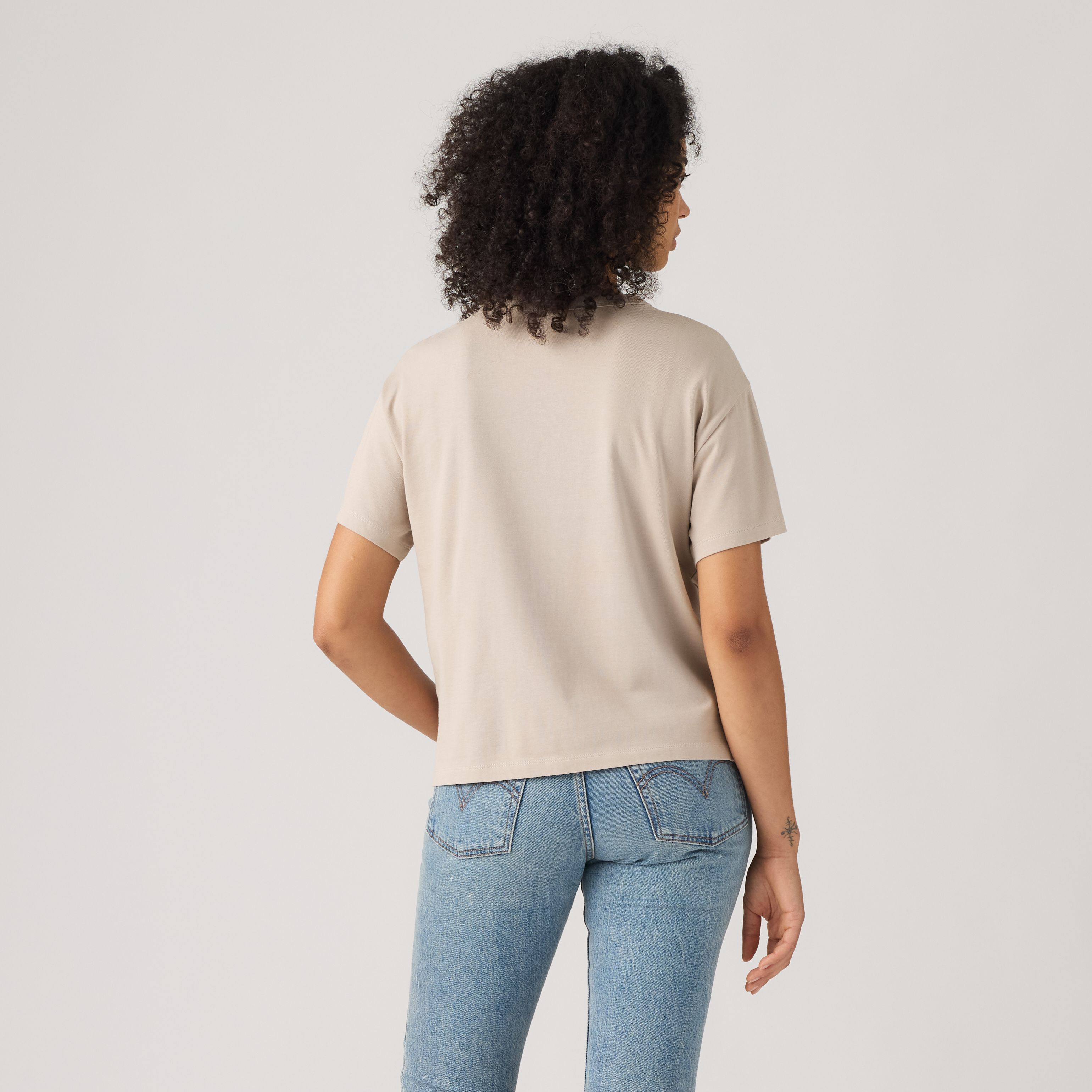Graphic Vintage Short-Sleeve Tee 4