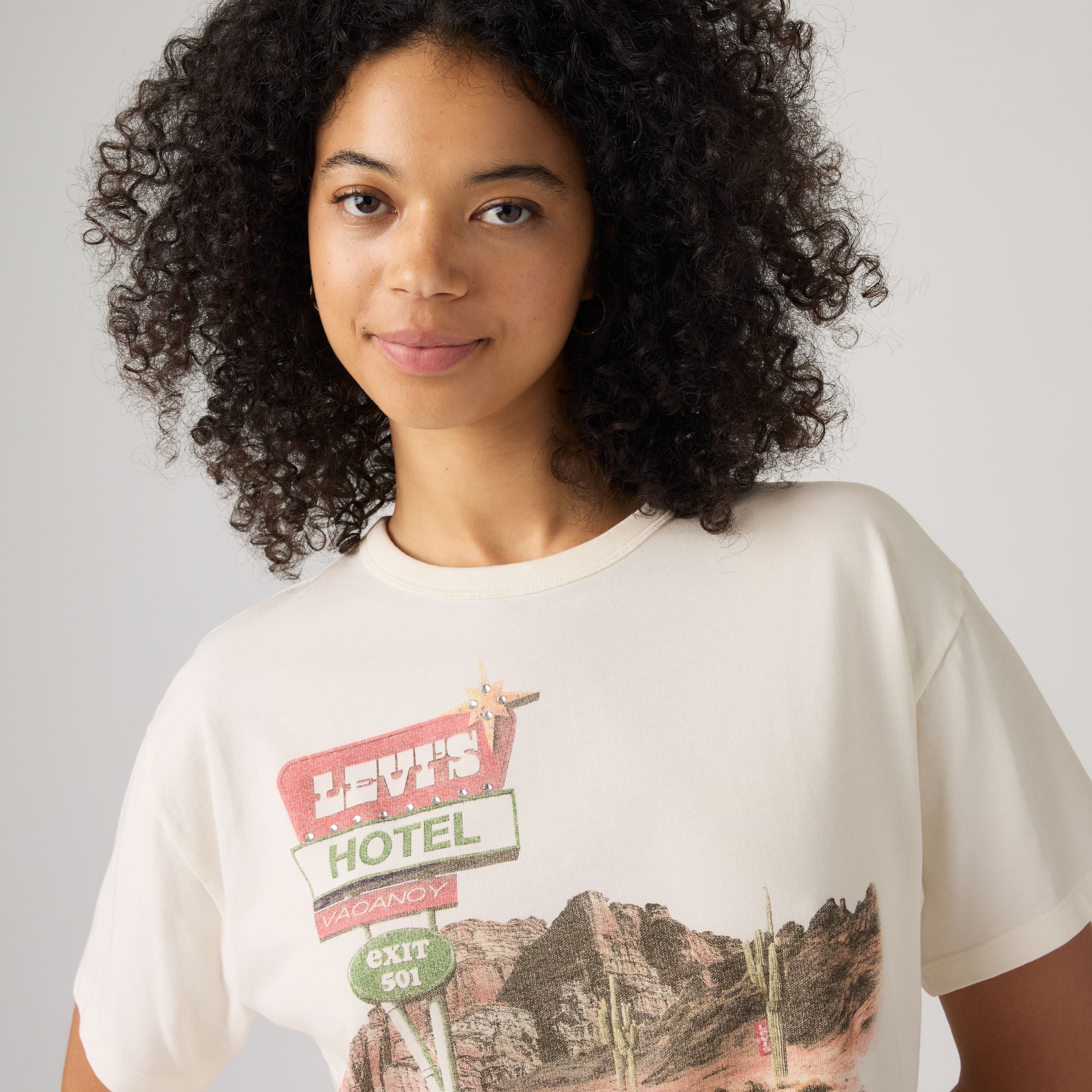 Graphic Vintage Short-Sleeve Tee 2