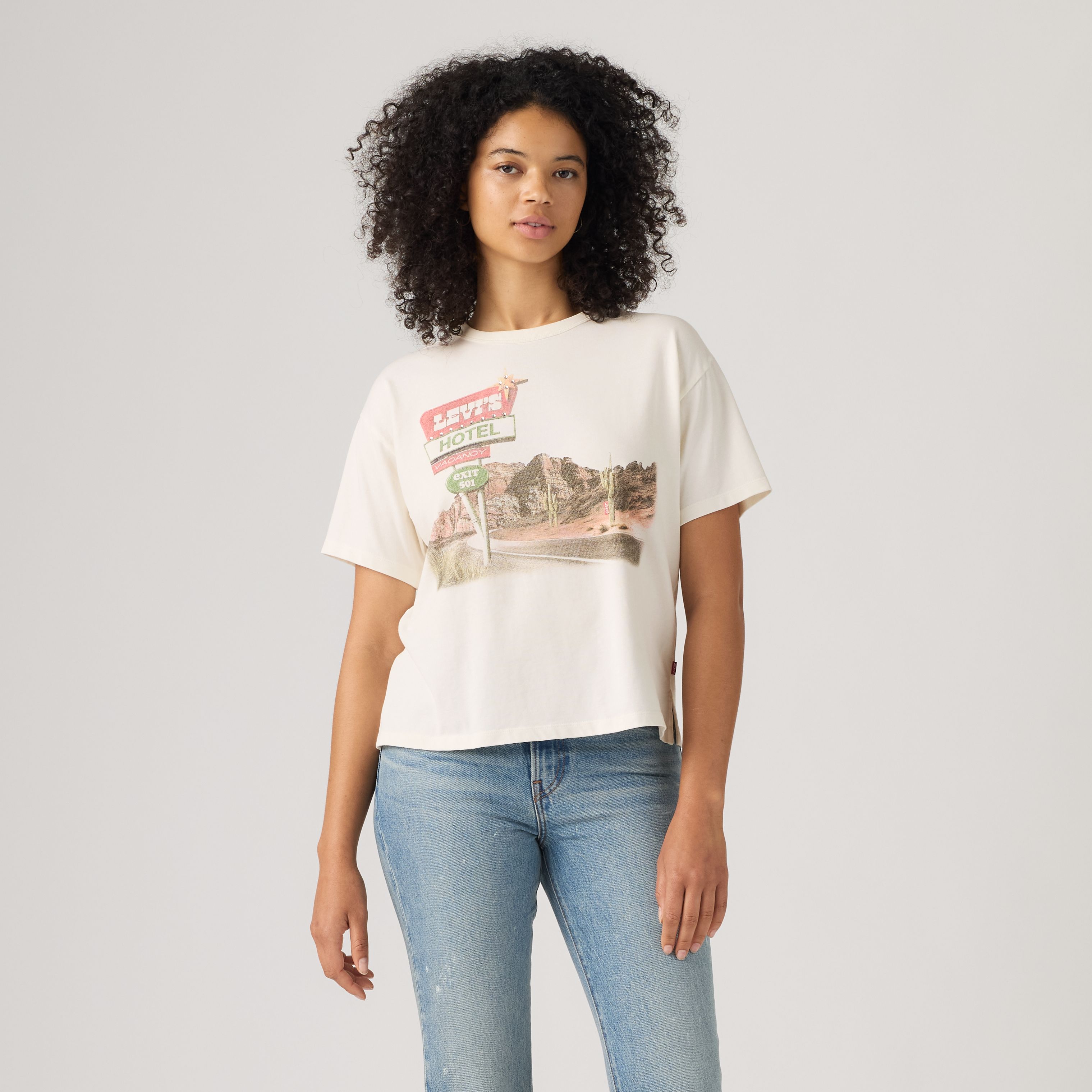Graphic Vintage Short-Sleeve Tee 3
