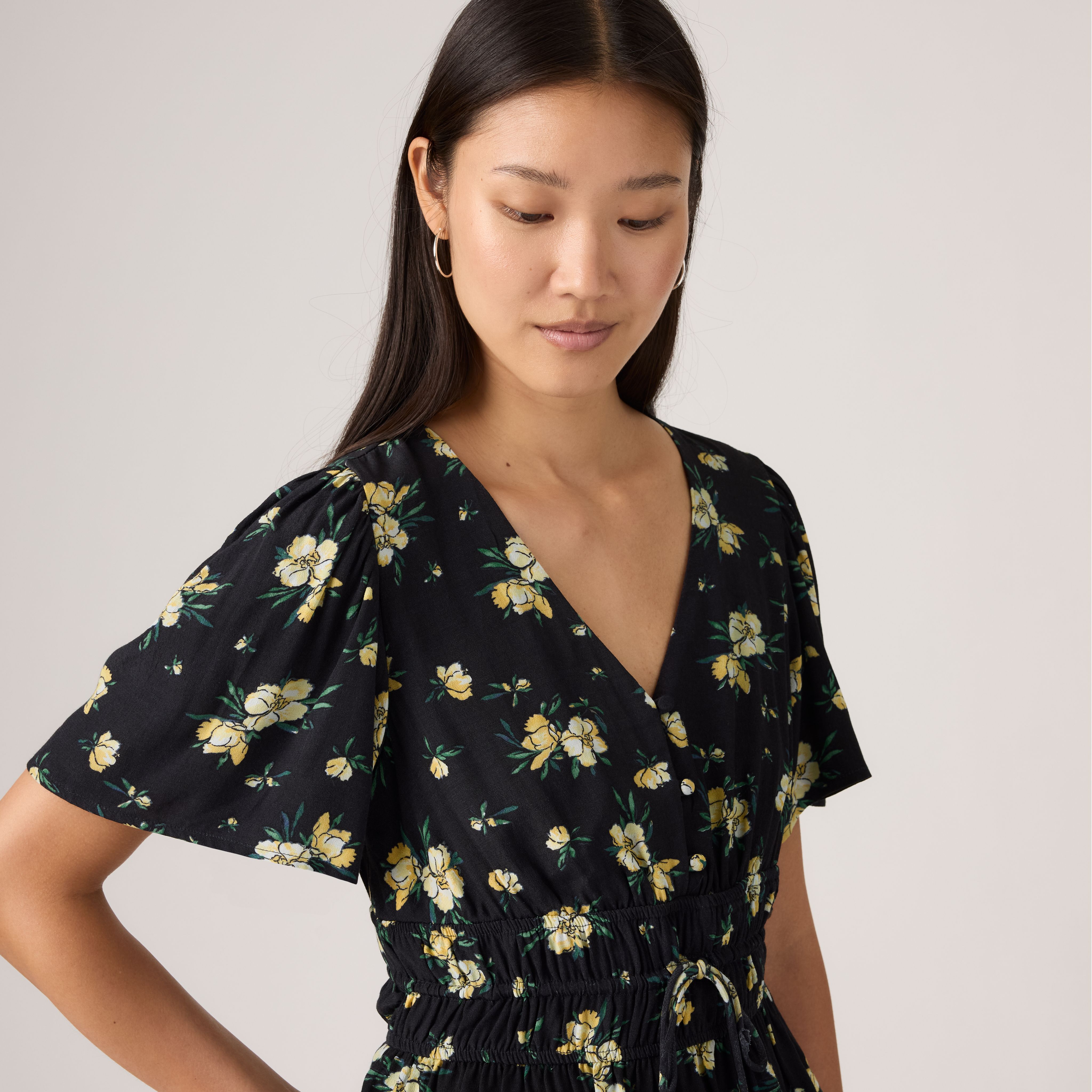 Ryan Short-Sleeve Crepe Blouse 2