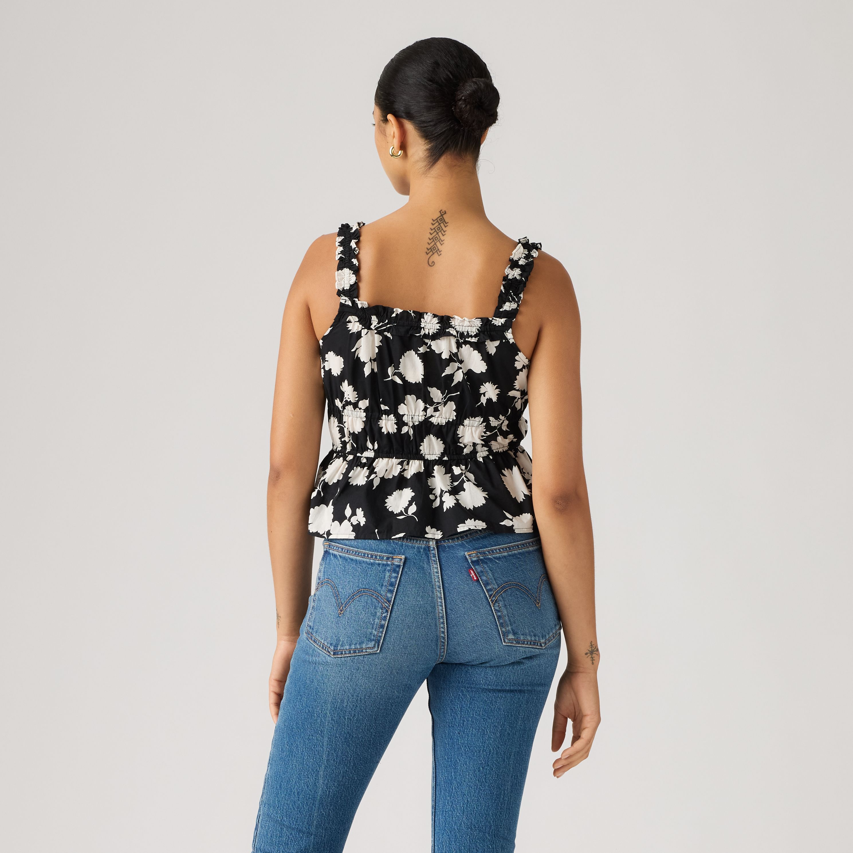 Vera Sleeveless Blouse 4