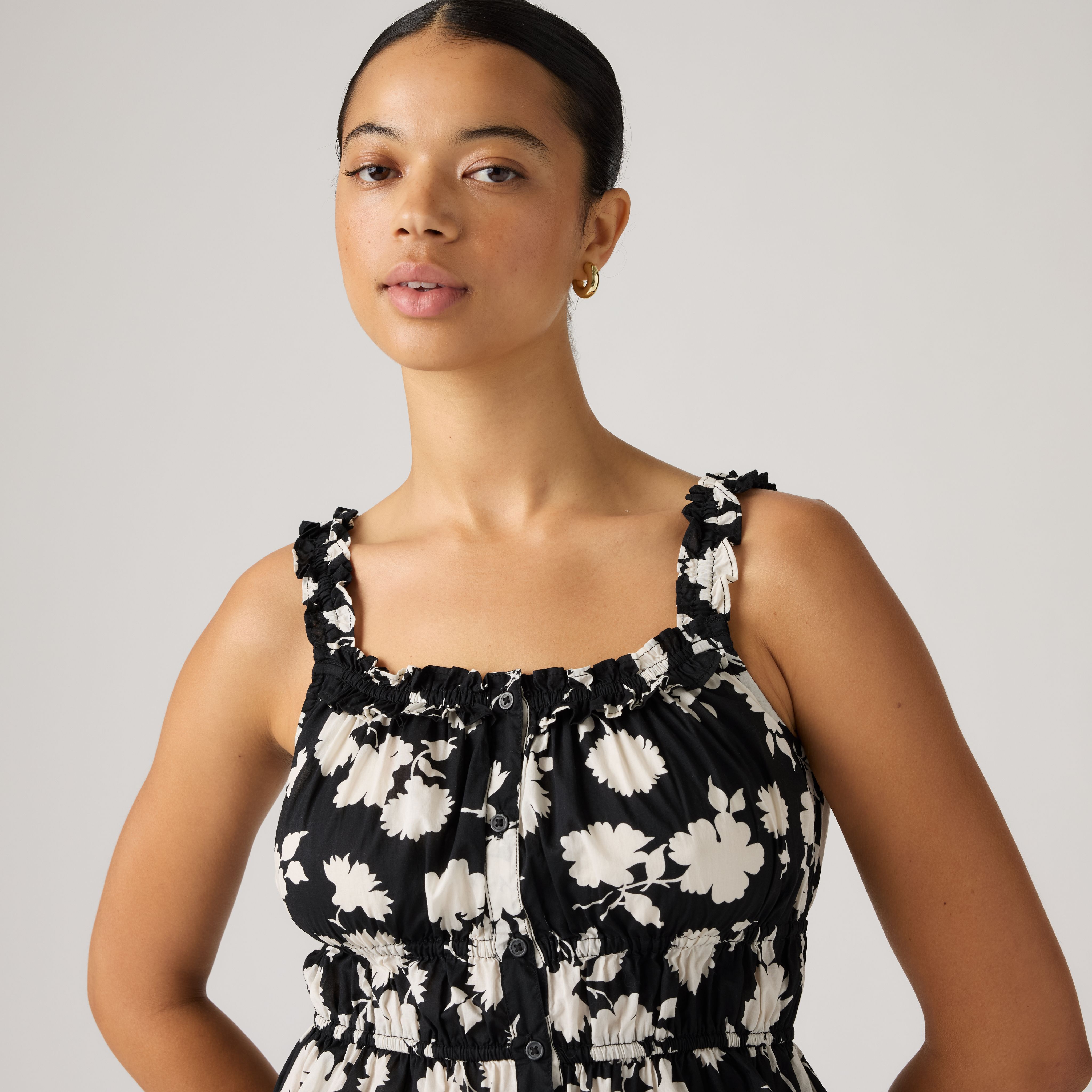 Vera Sleeveless Blouse 2