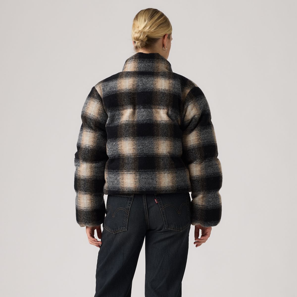 Brynn Cropped Puffer Jacket — Tessa Shadow Plaid Anthracite Night - Brown