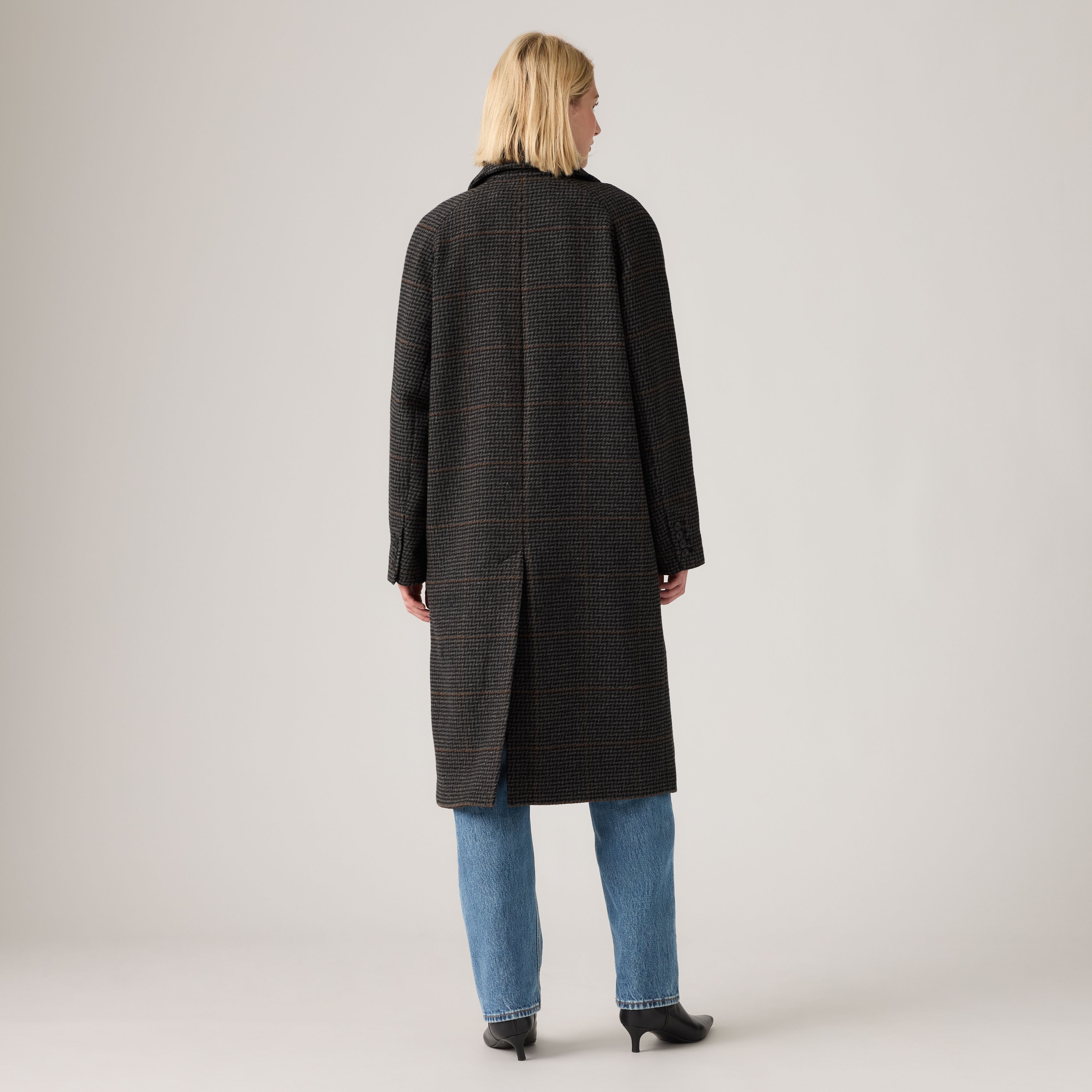 Ada Coat 4