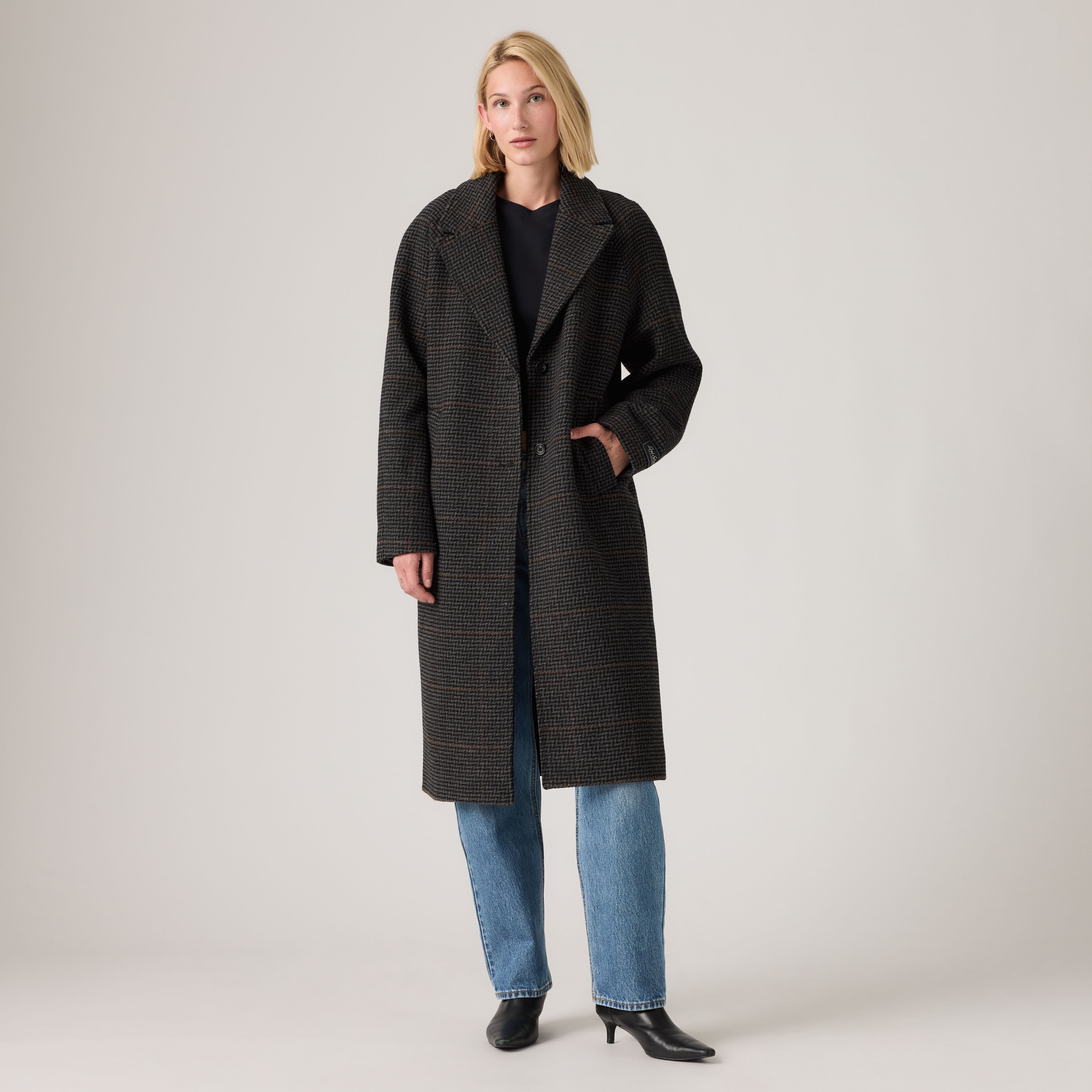 Ada Coat 3