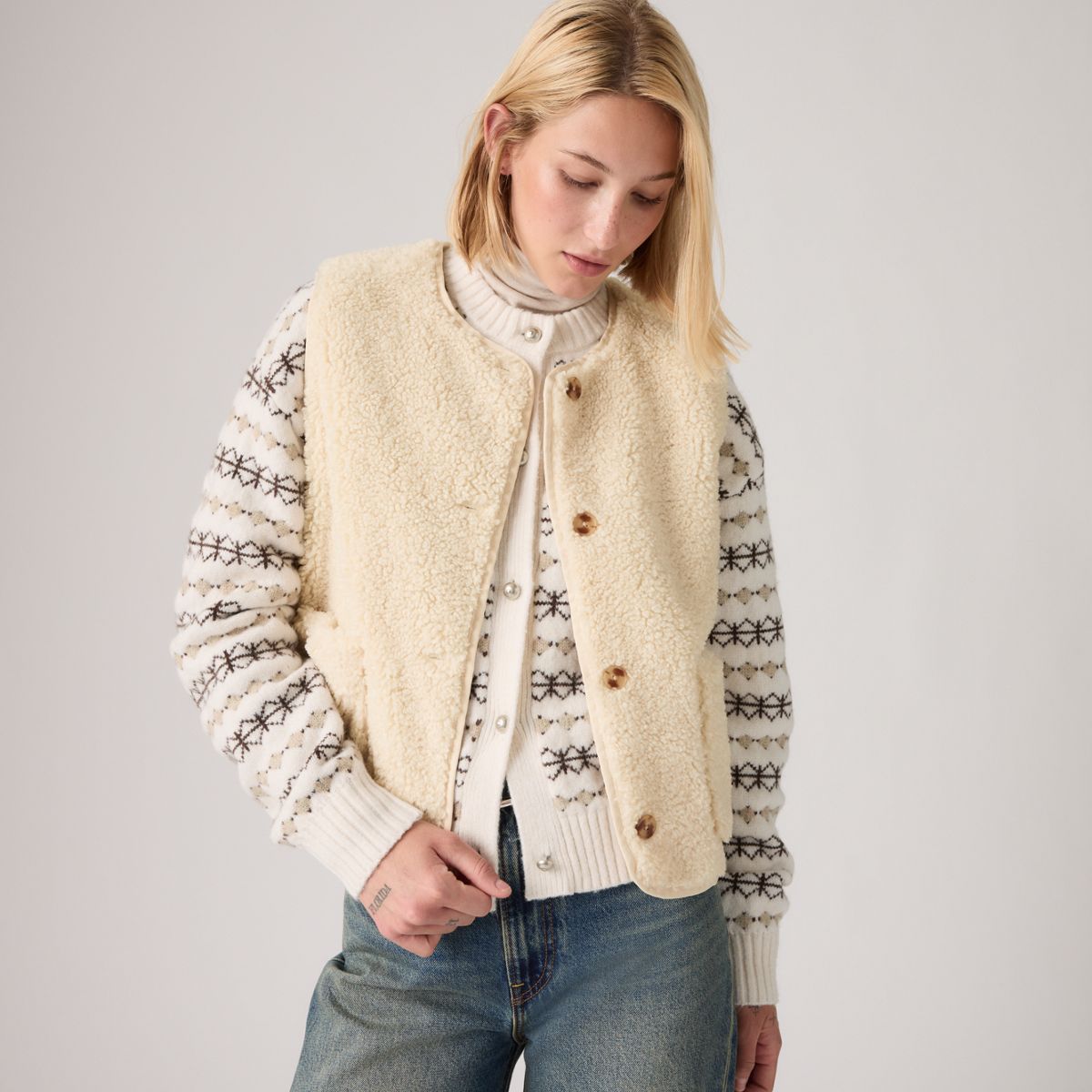 Rema Sherpa Vest — White Swan - White