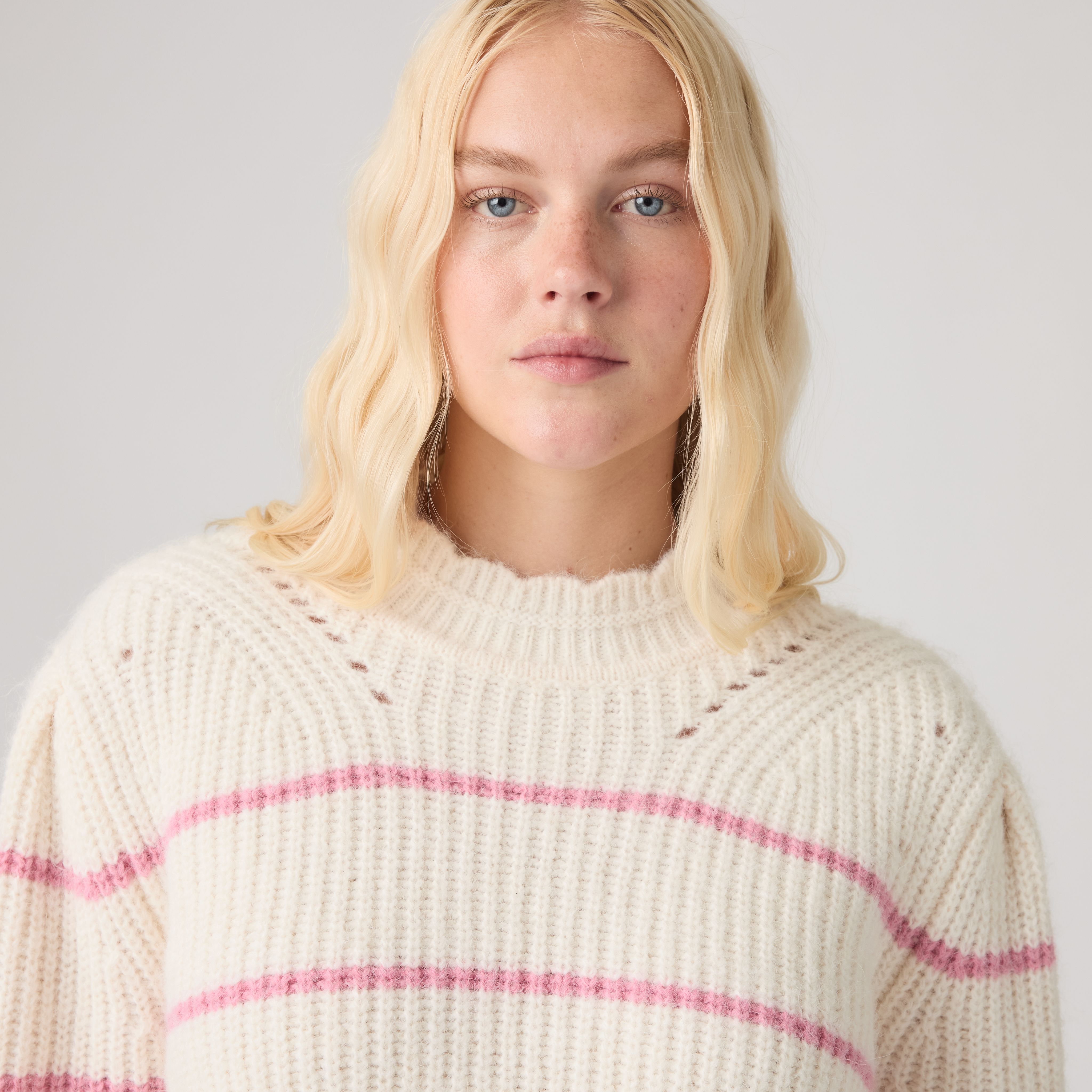 Thea Crewneck Sweater 2