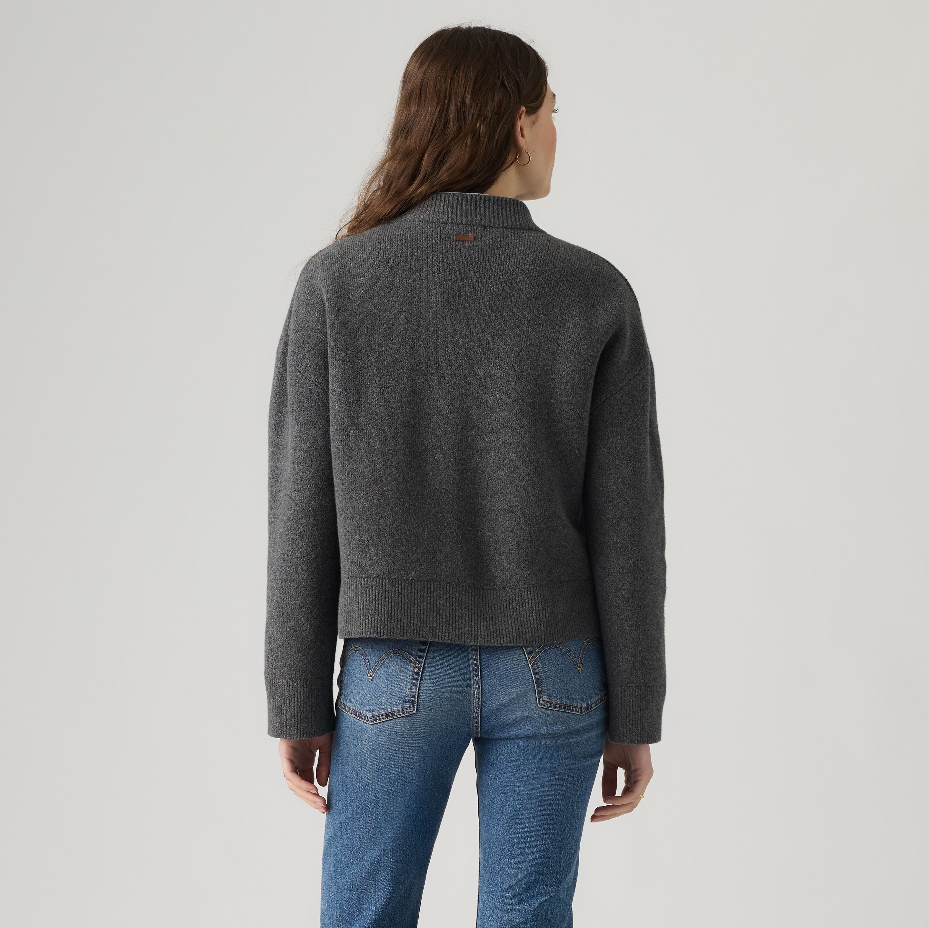 Supersoft V-Neck Sweater 4