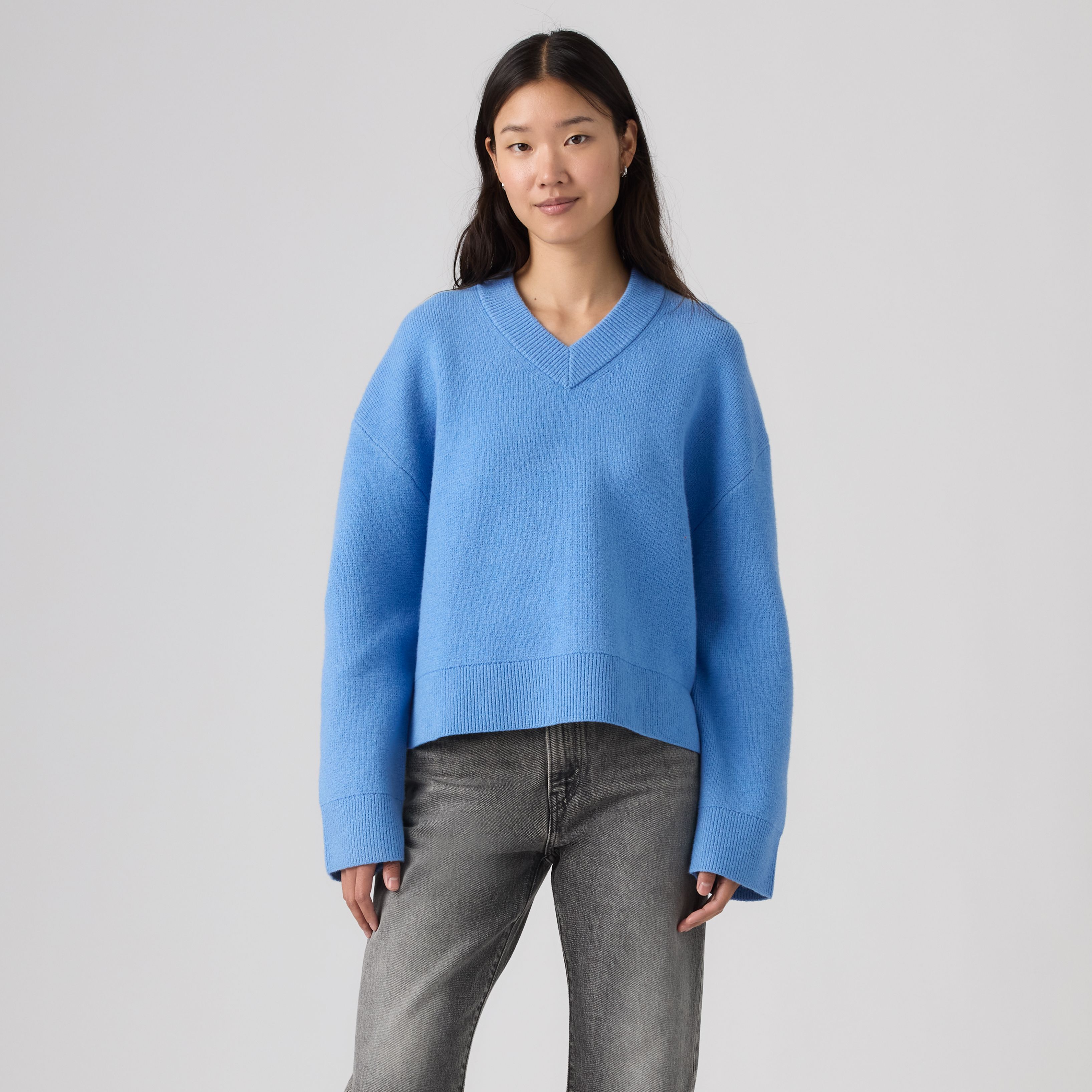 Supersoft V-Neck Sweater 3