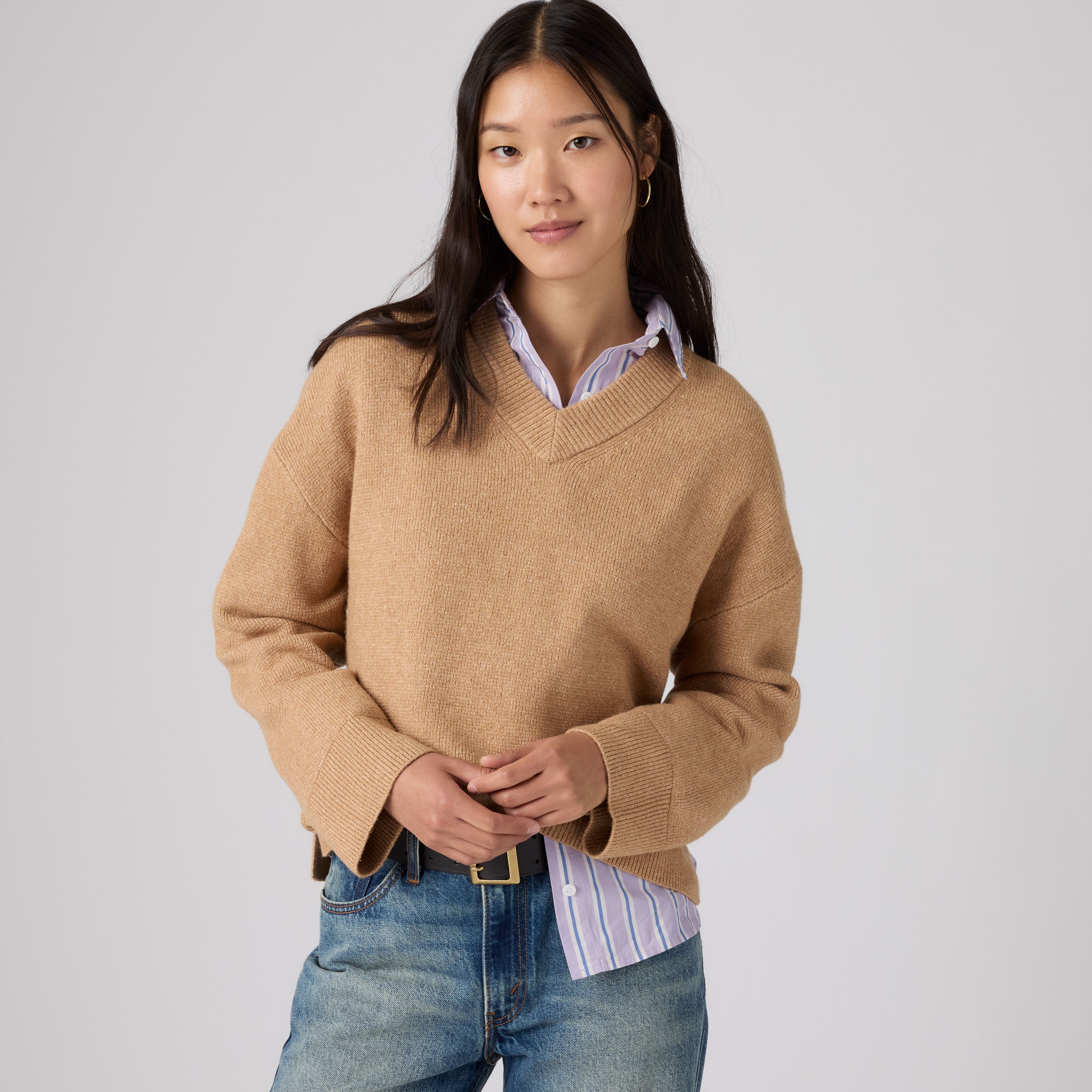 Supersoft V-Neck Sweater 9