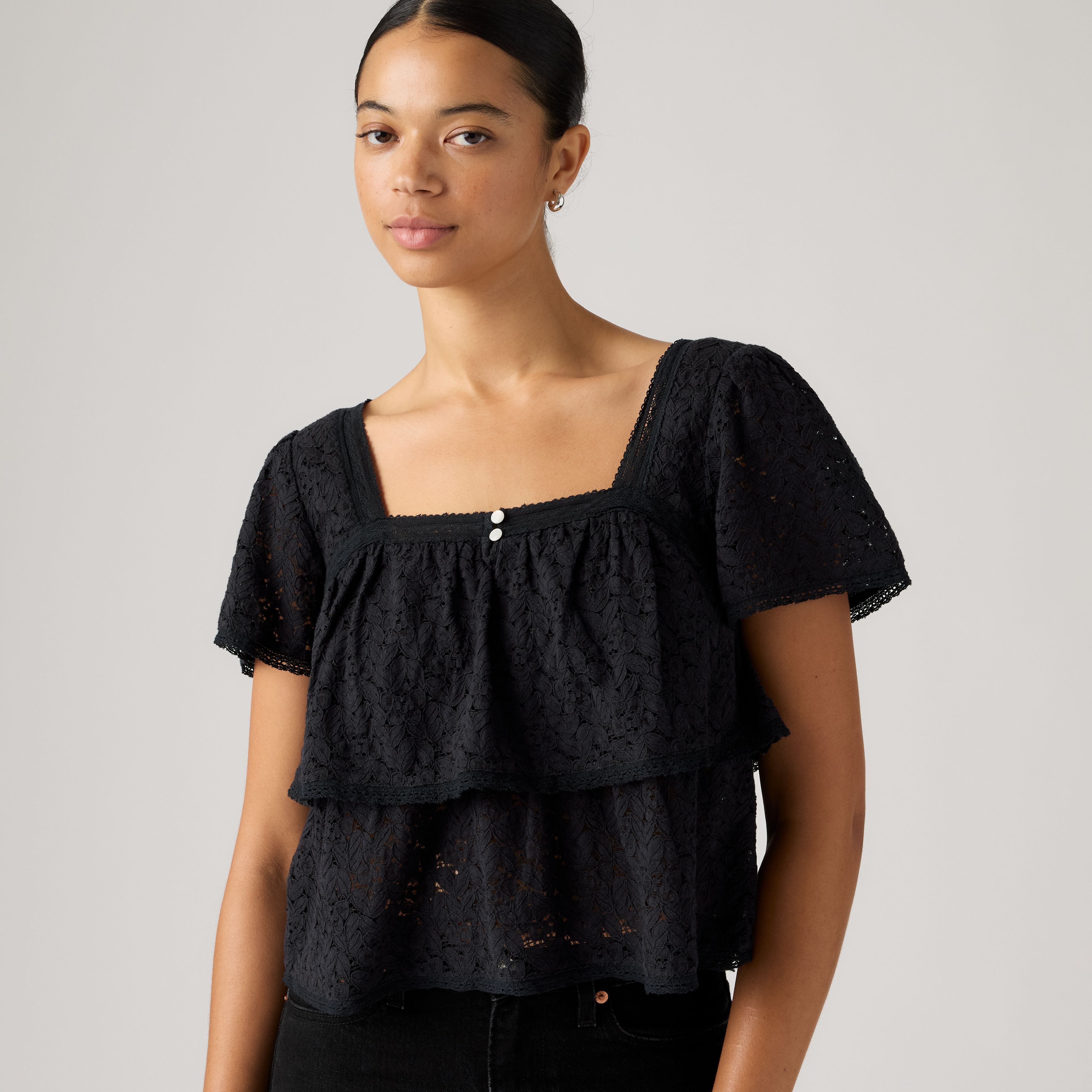 Dom Short-Sleeve Lace Blouse 1