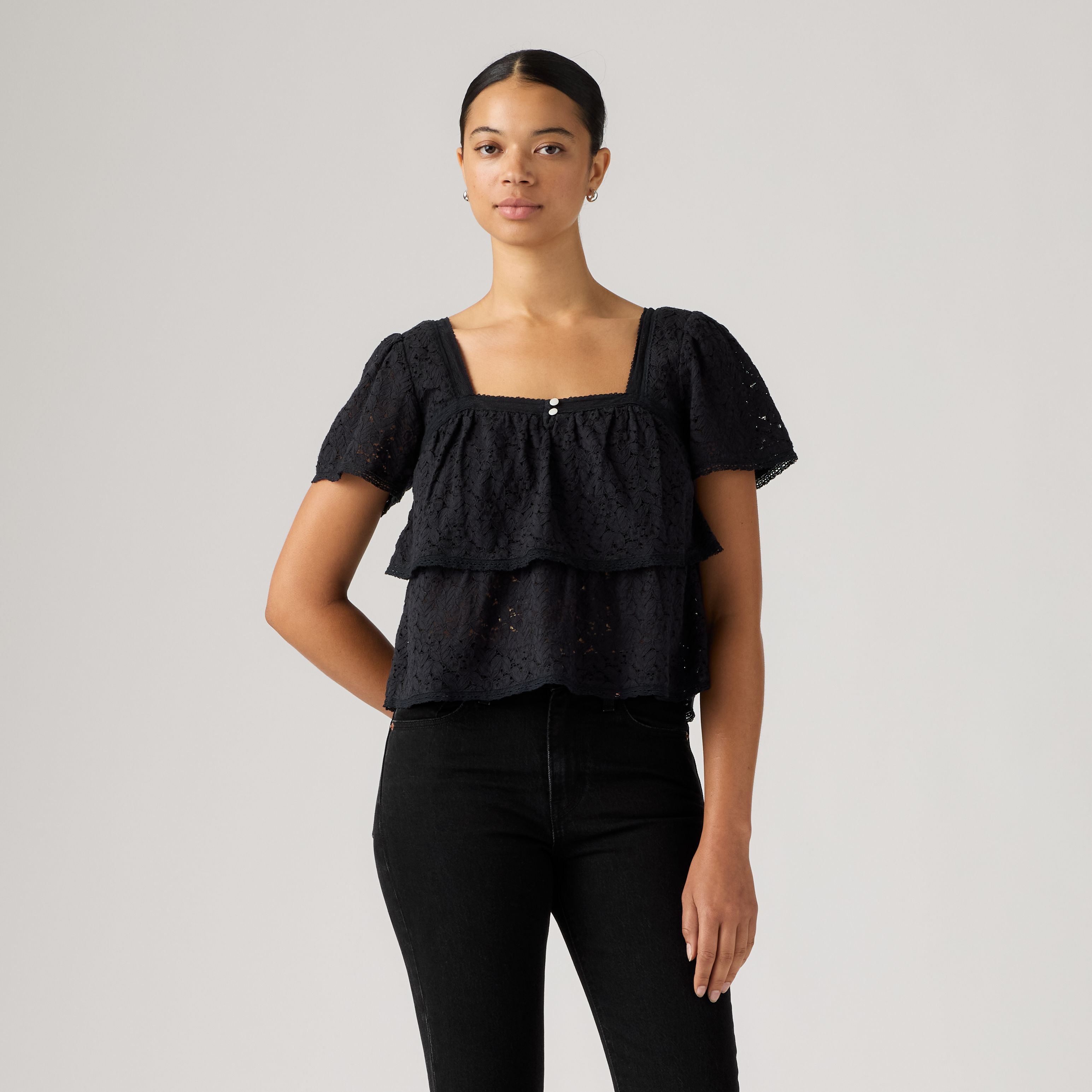 Dom Short-Sleeve Lace Blouse 3