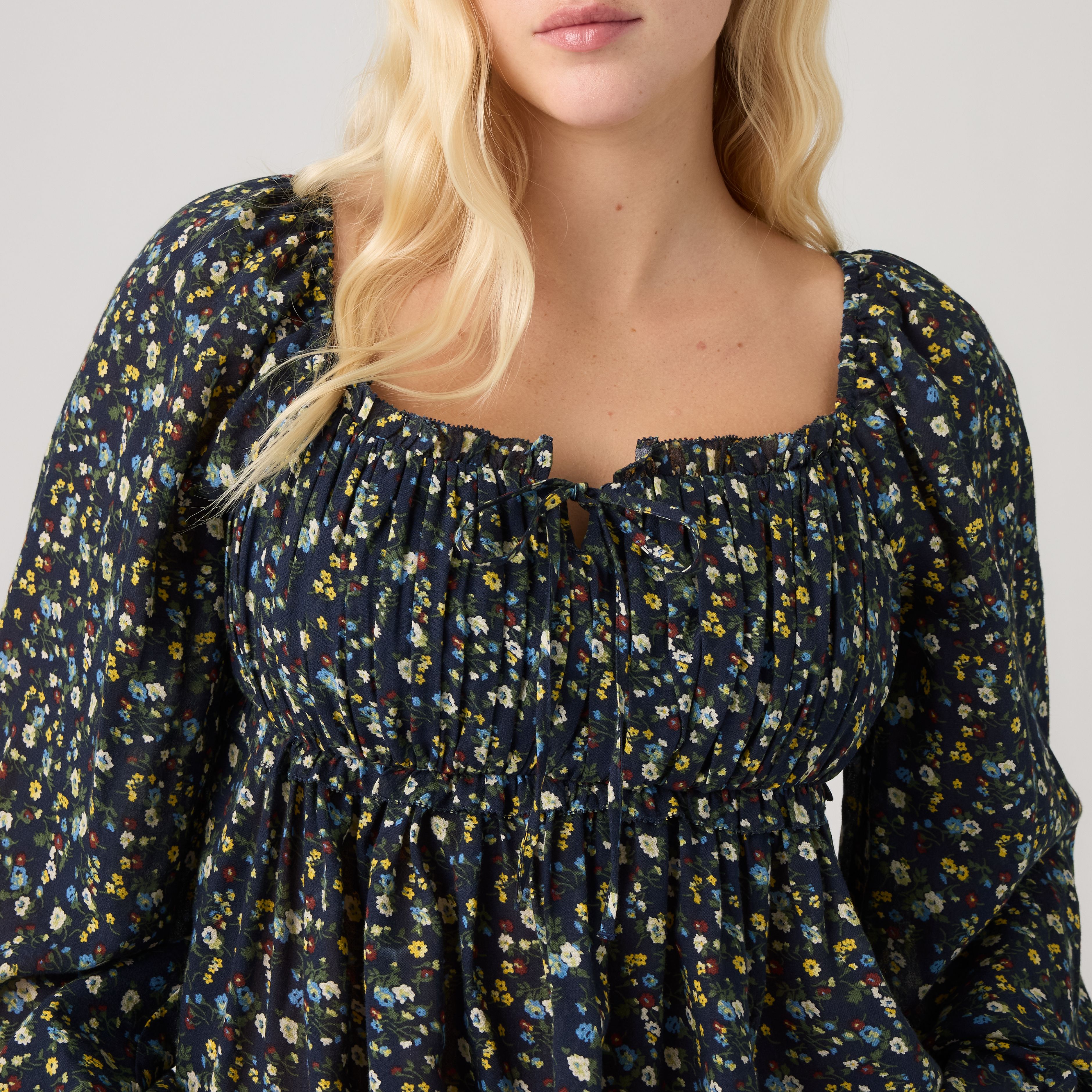 Oraya Long-Sleeve Blouse 2