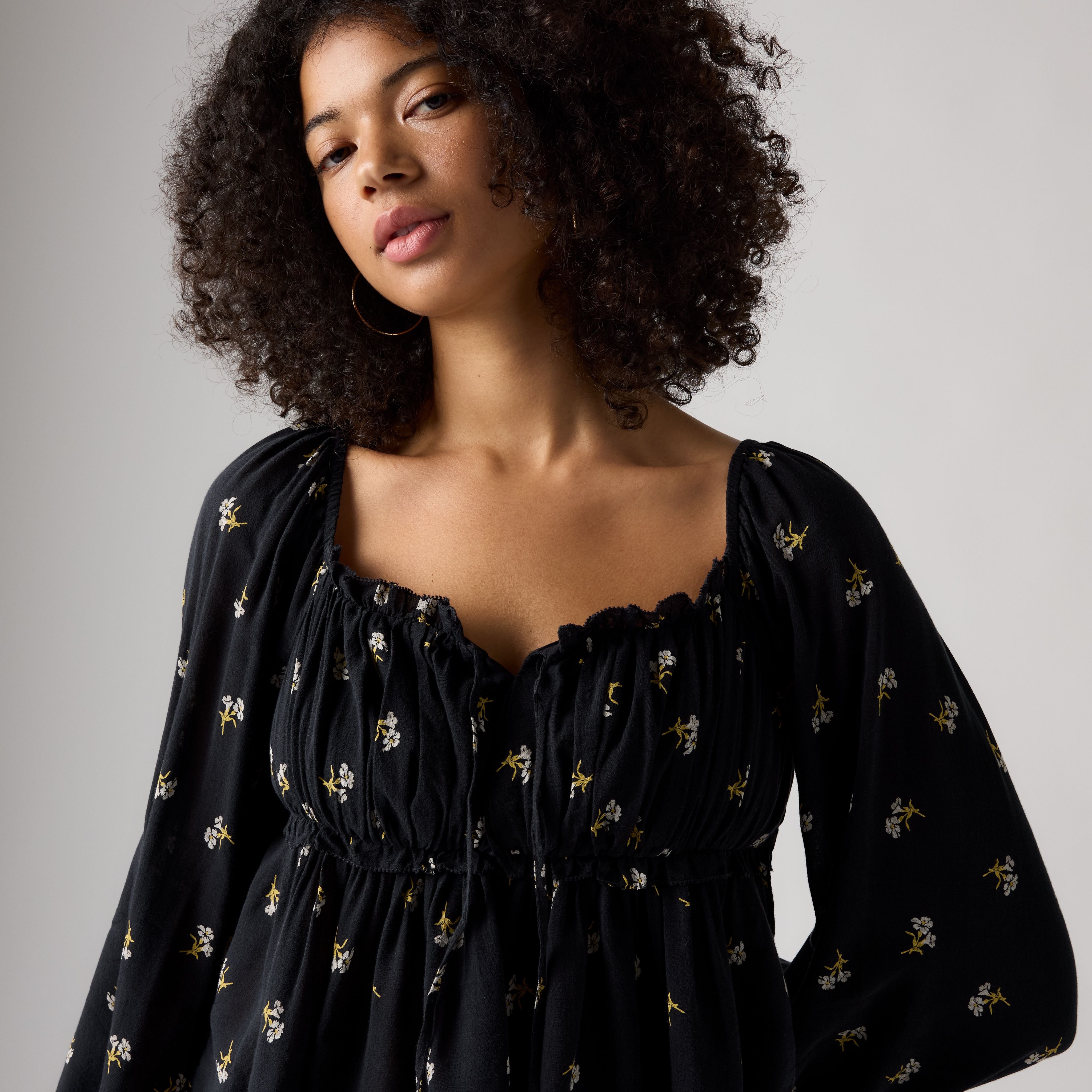 Oraya Long-Sleeve Blouse 2