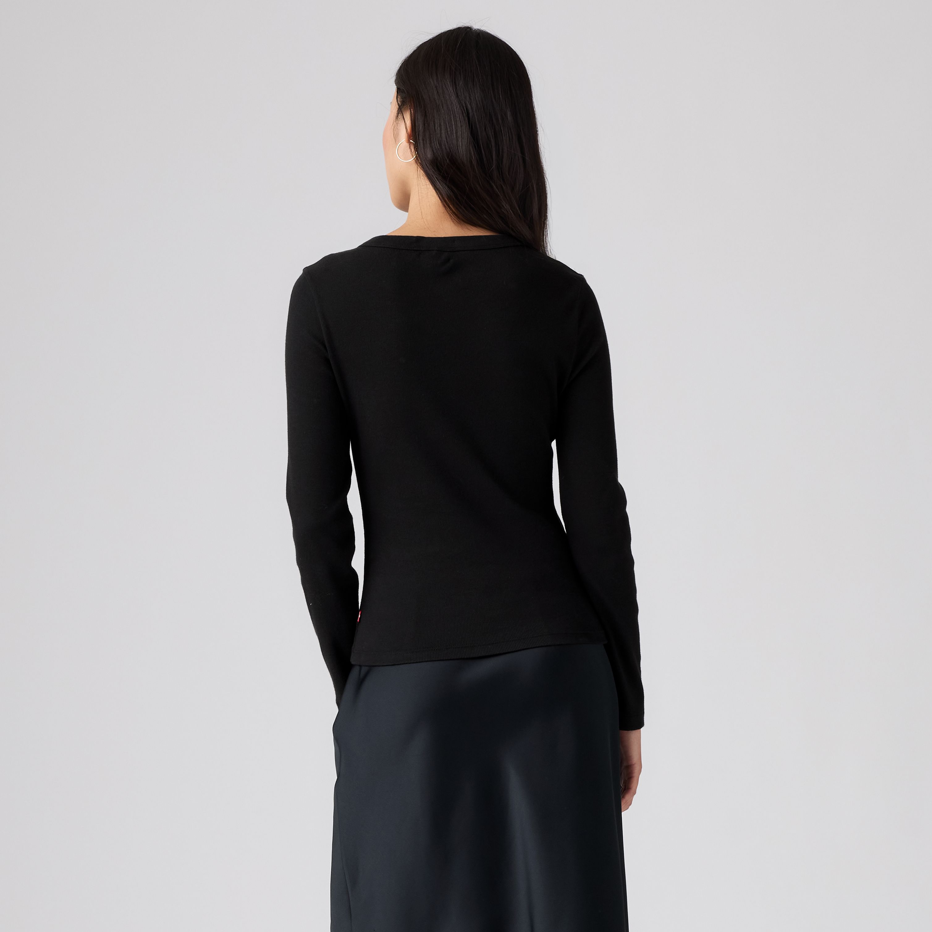 Essential Long-Sleeve Henley 4