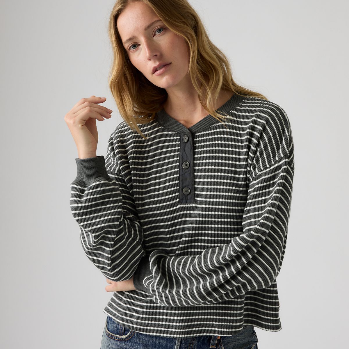 Dry Goods Relaxed Long-Sleeve Henley — Jane Stripe Charcoal Heather - Grey