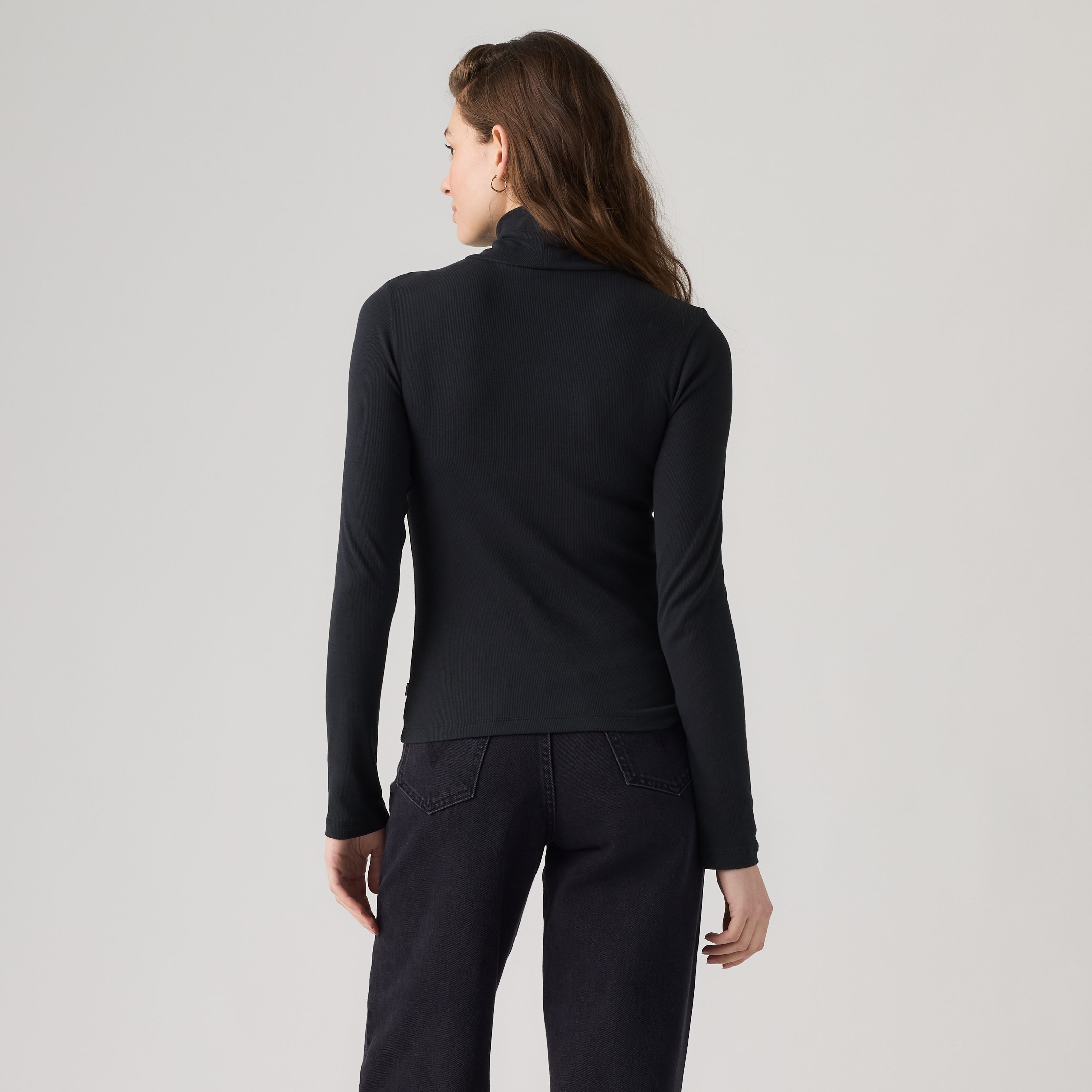 Hayes Long-Sleeve Turtleneck 4
