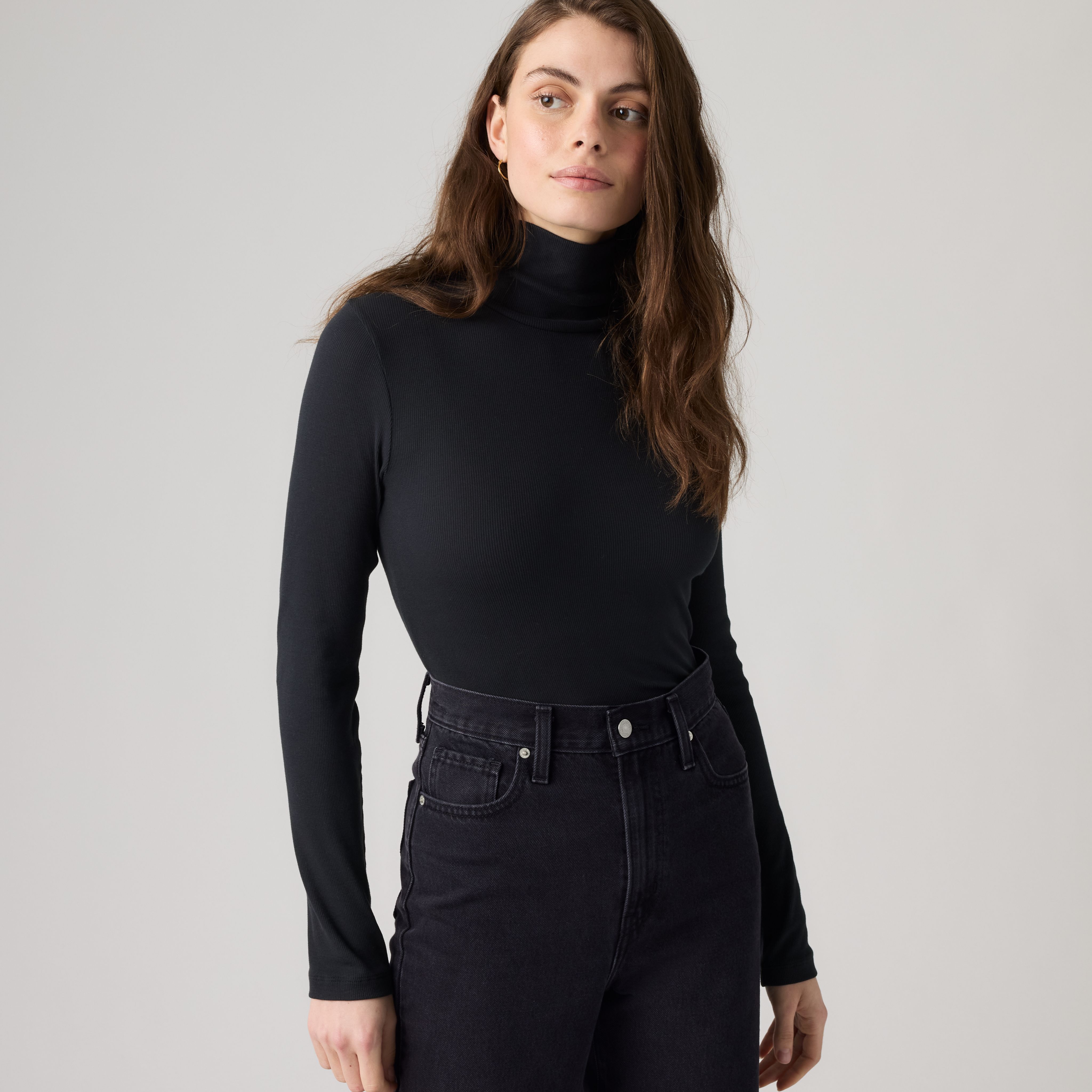 Hayes Long-Sleeve Turtleneck 1