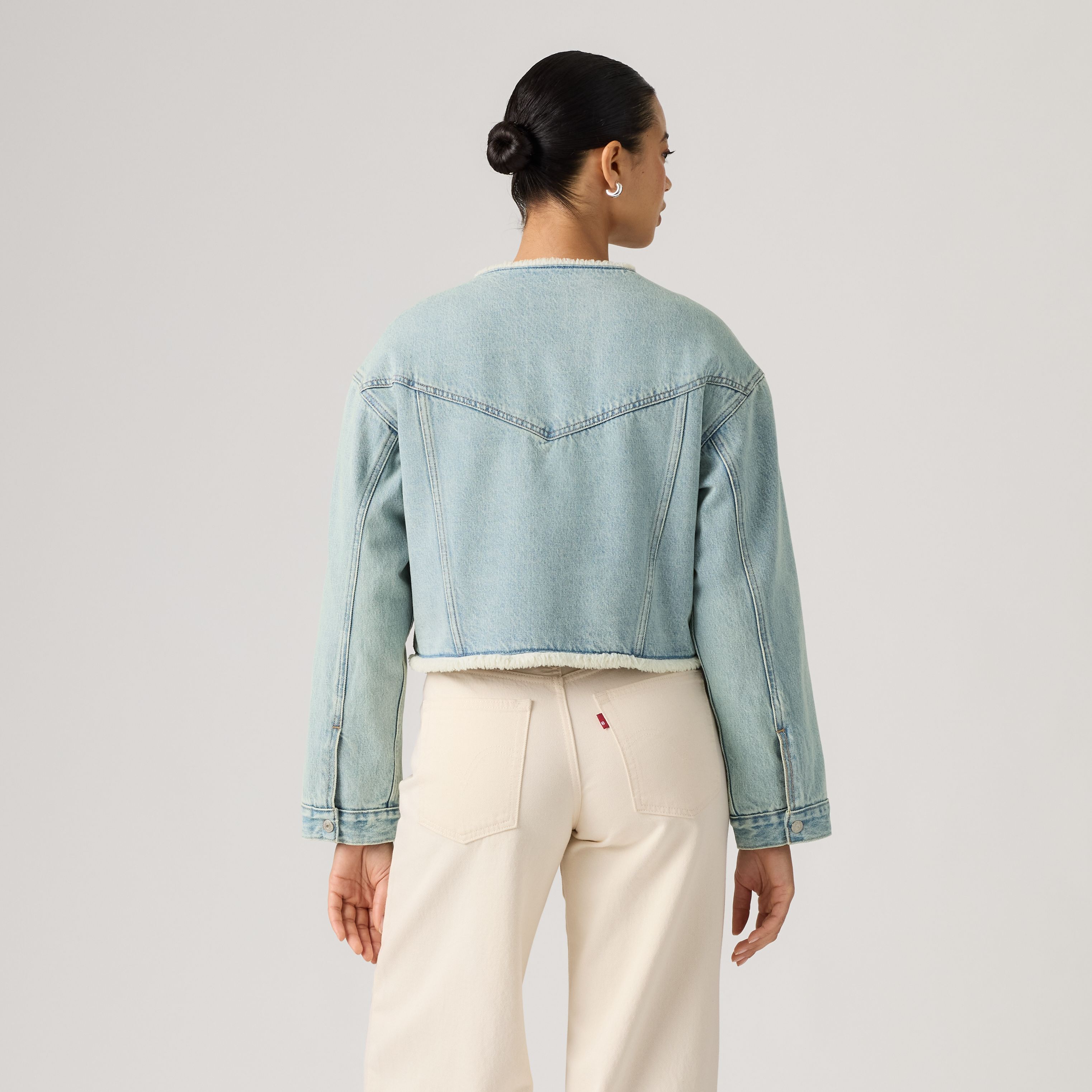 Collarless Shrunken '90s Sherpa Trucker Jacket 4