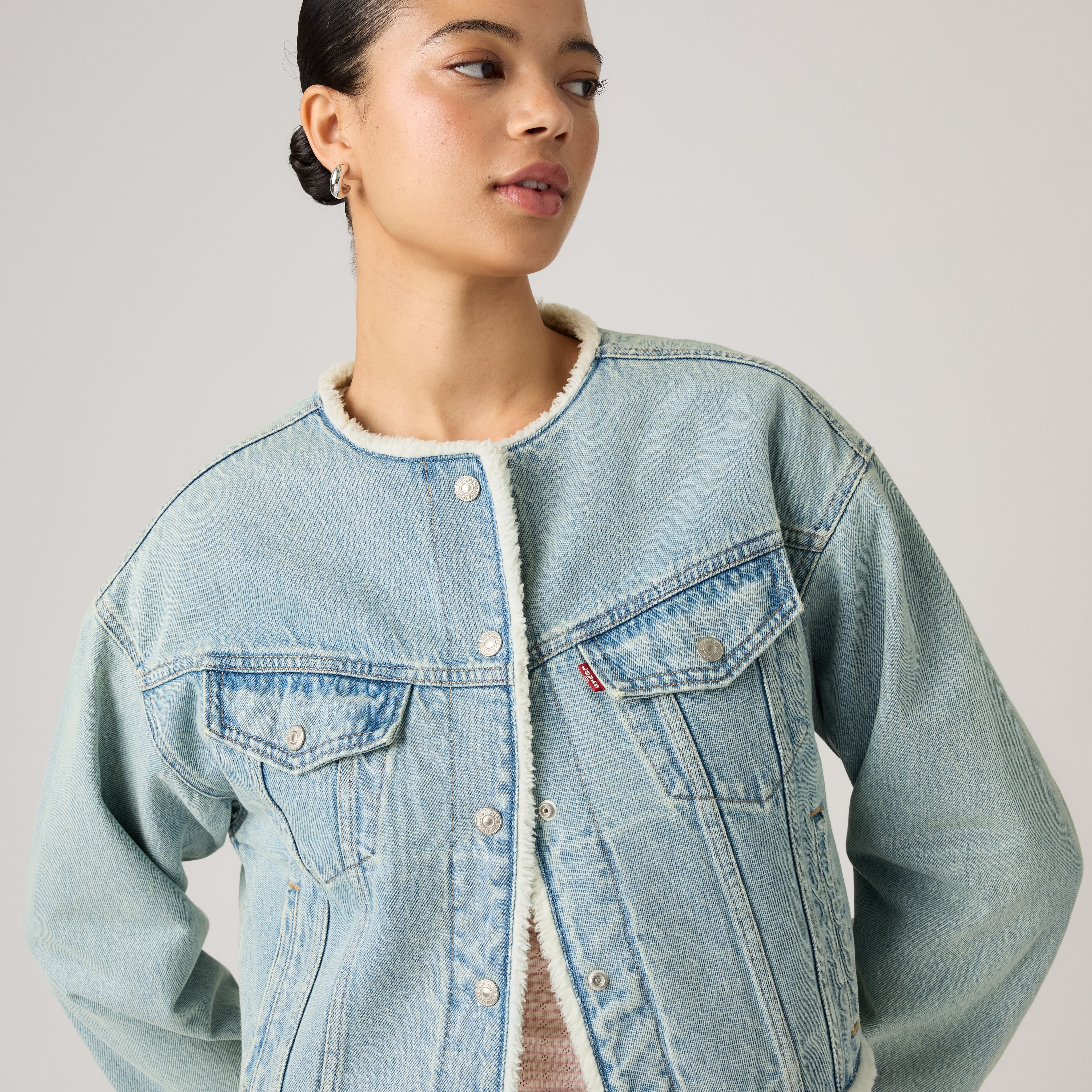 Collarless Shrunken '90s Sherpa Trucker Jacket 2