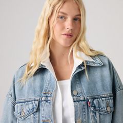 Loose Cropped Trucker Jacket — Sunny Season - Light Wash 2