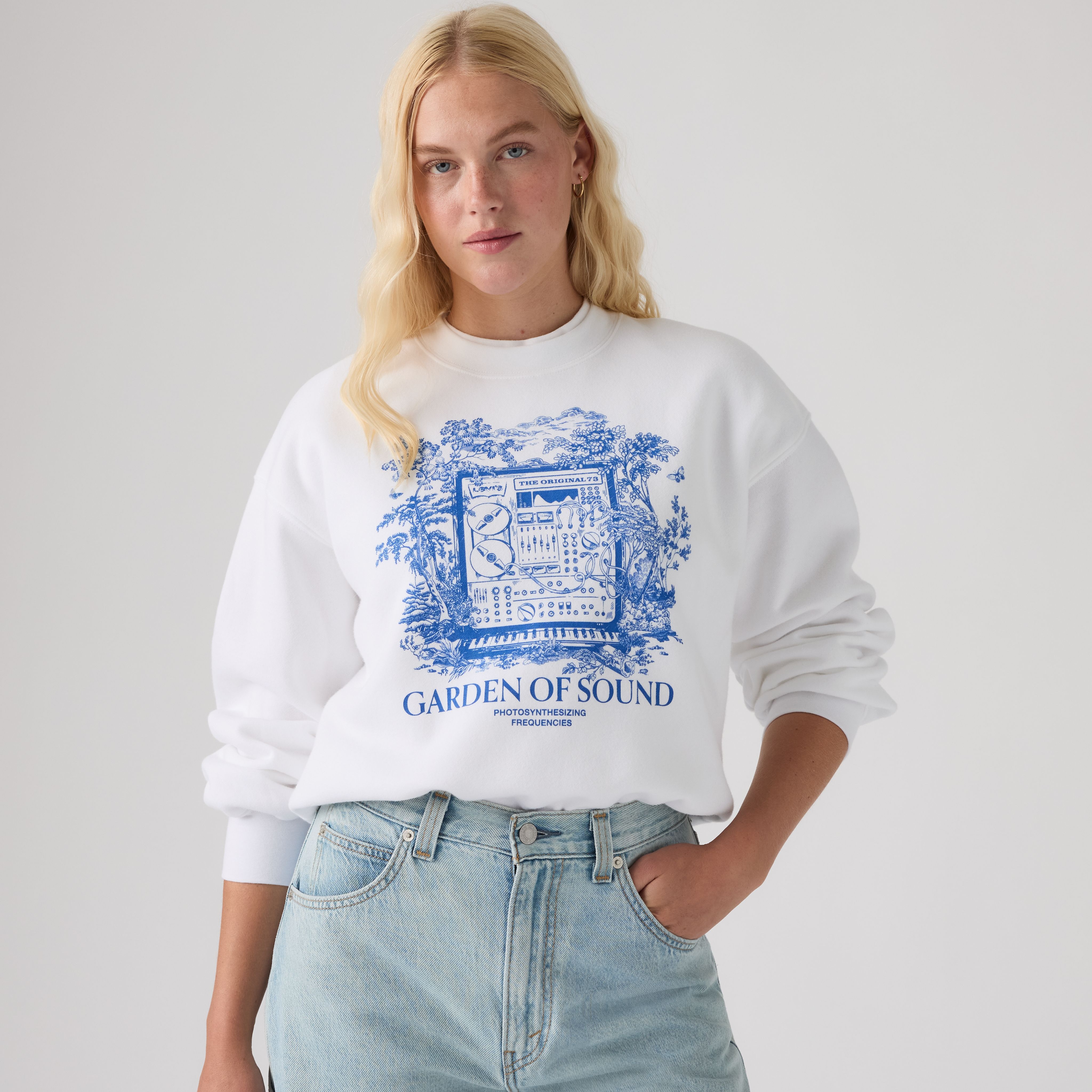 Graphic Everyday Crewneck Sweatshirt 1