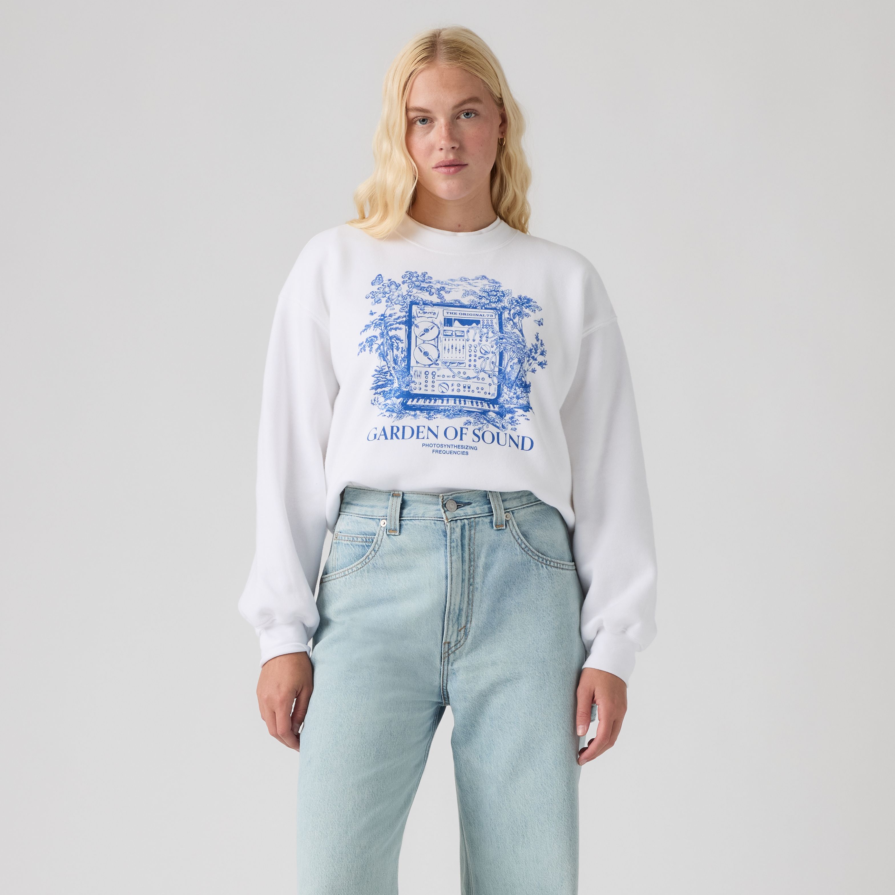 Graphic Everyday Crewneck Sweatshirt 11