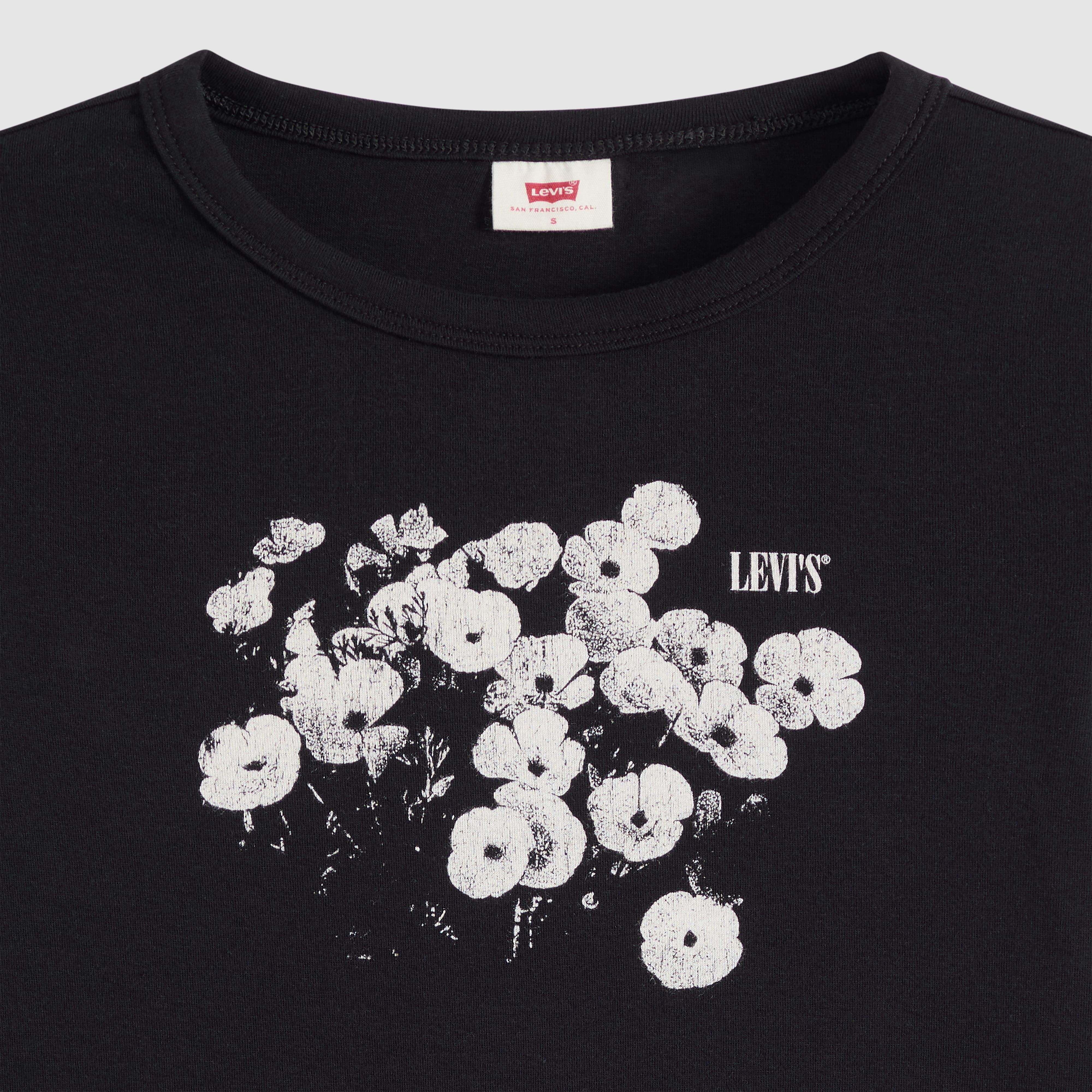 Hayes Long-Sleeve Tee 6