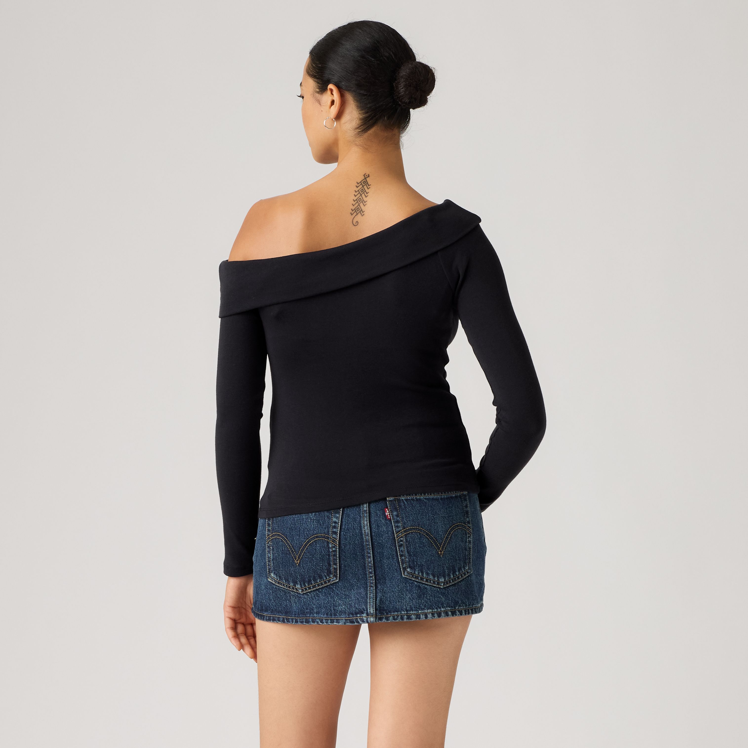 Clara Off-Shoulder Long-Sleeve Top 4