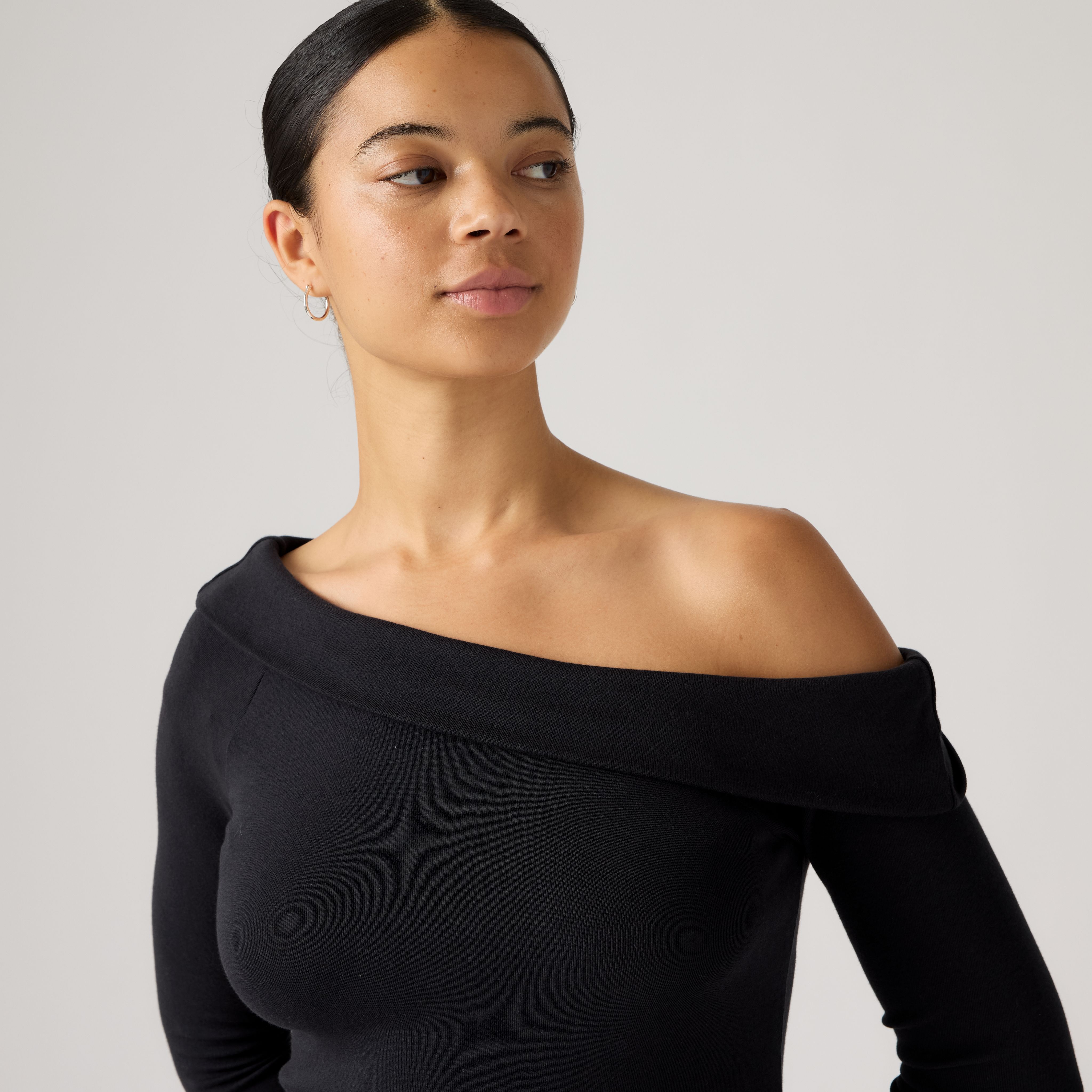 Clara Off-Shoulder Long-Sleeve Top 2
