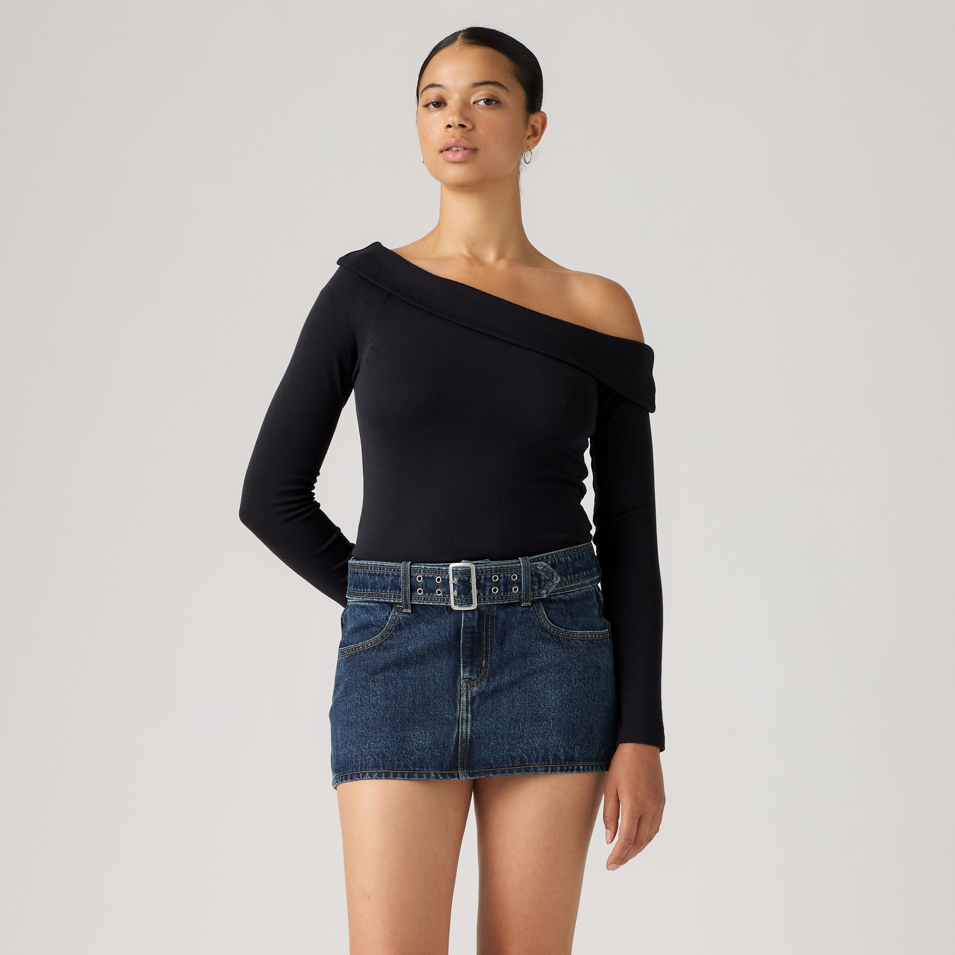 Clara Off-Shoulder Long-Sleeve Top 3