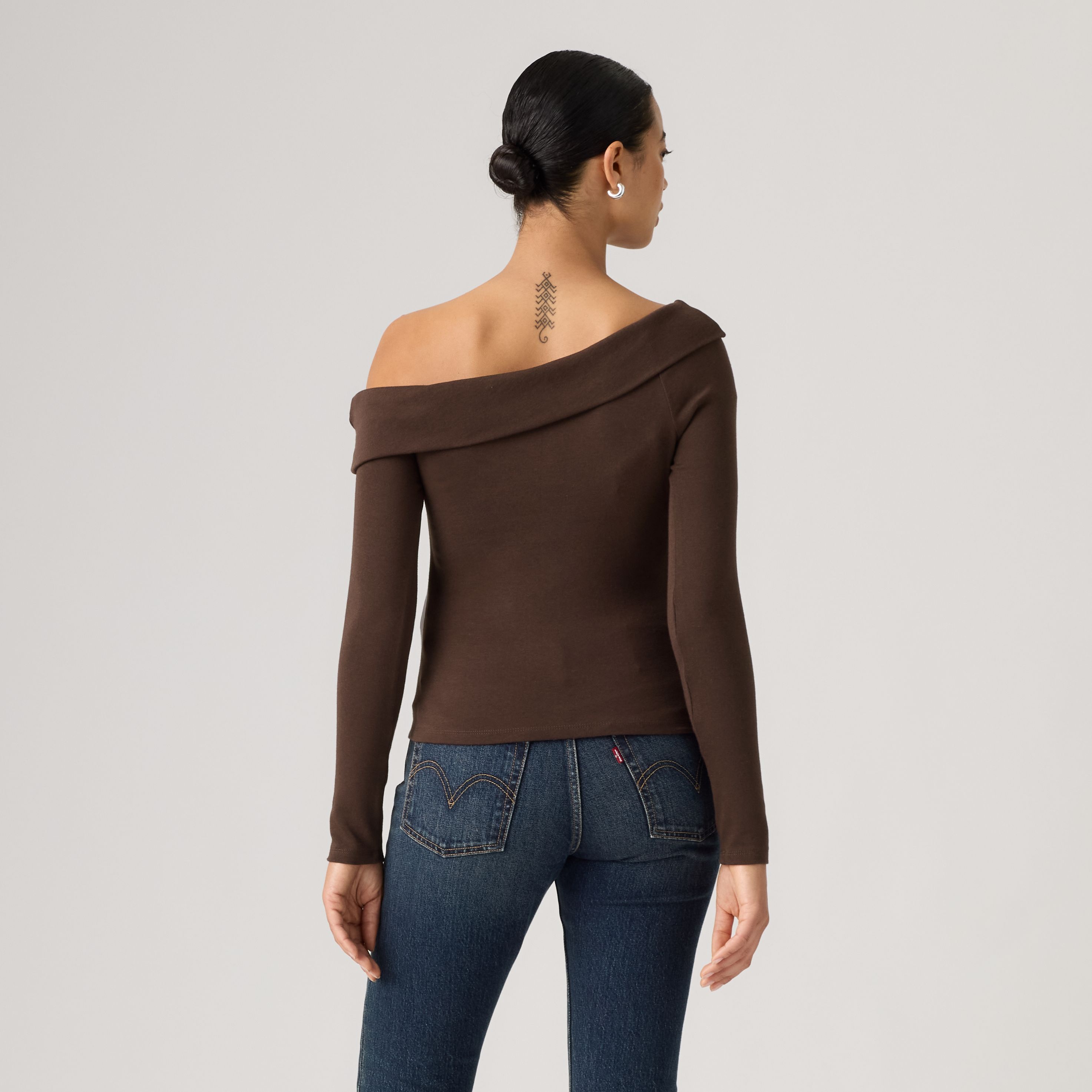 Clara Off-Shoulder Long-Sleeve Top 4
