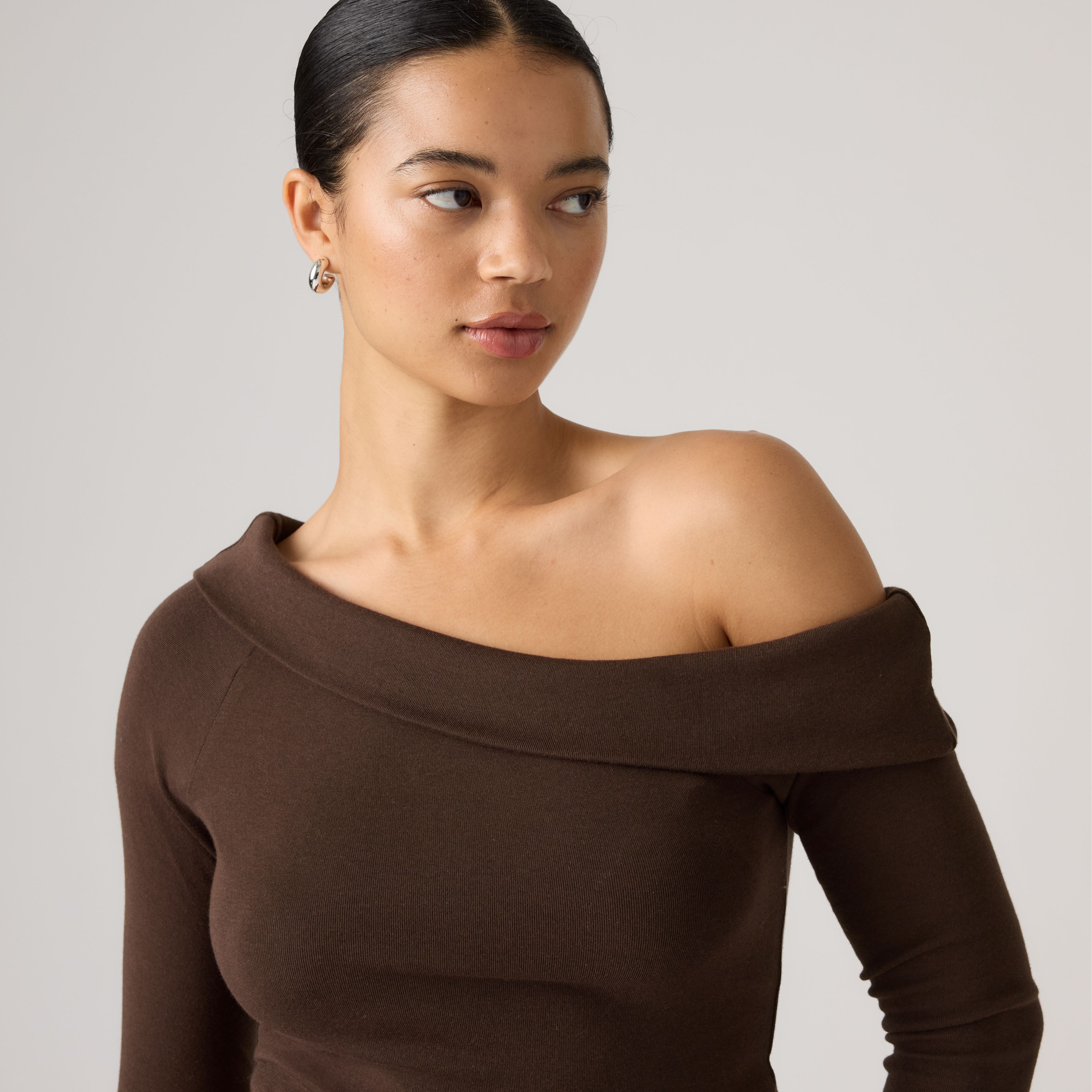 Clara Off-Shoulder Long-Sleeve Top 2