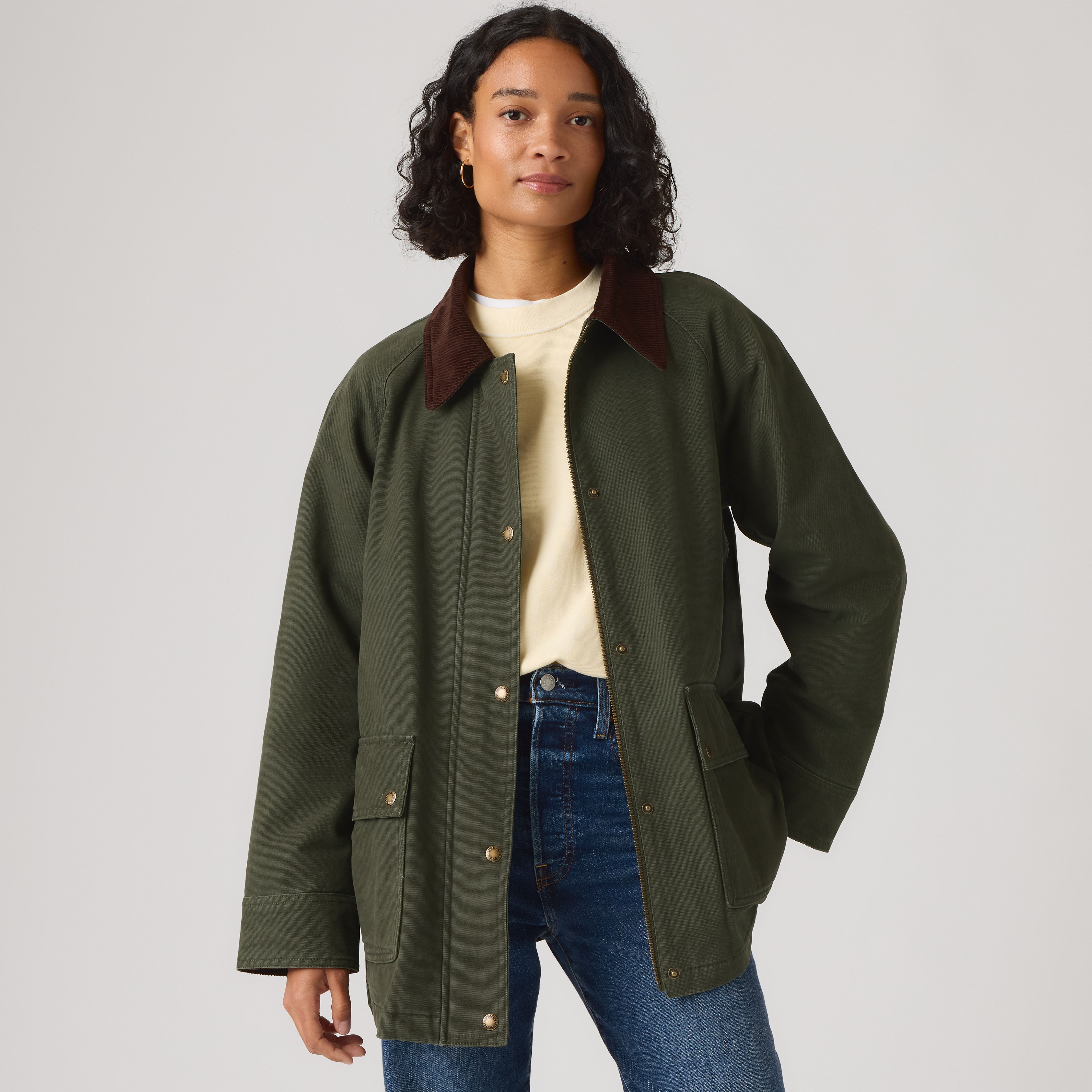 Midweight Barn Jacket With Snap Closure 1