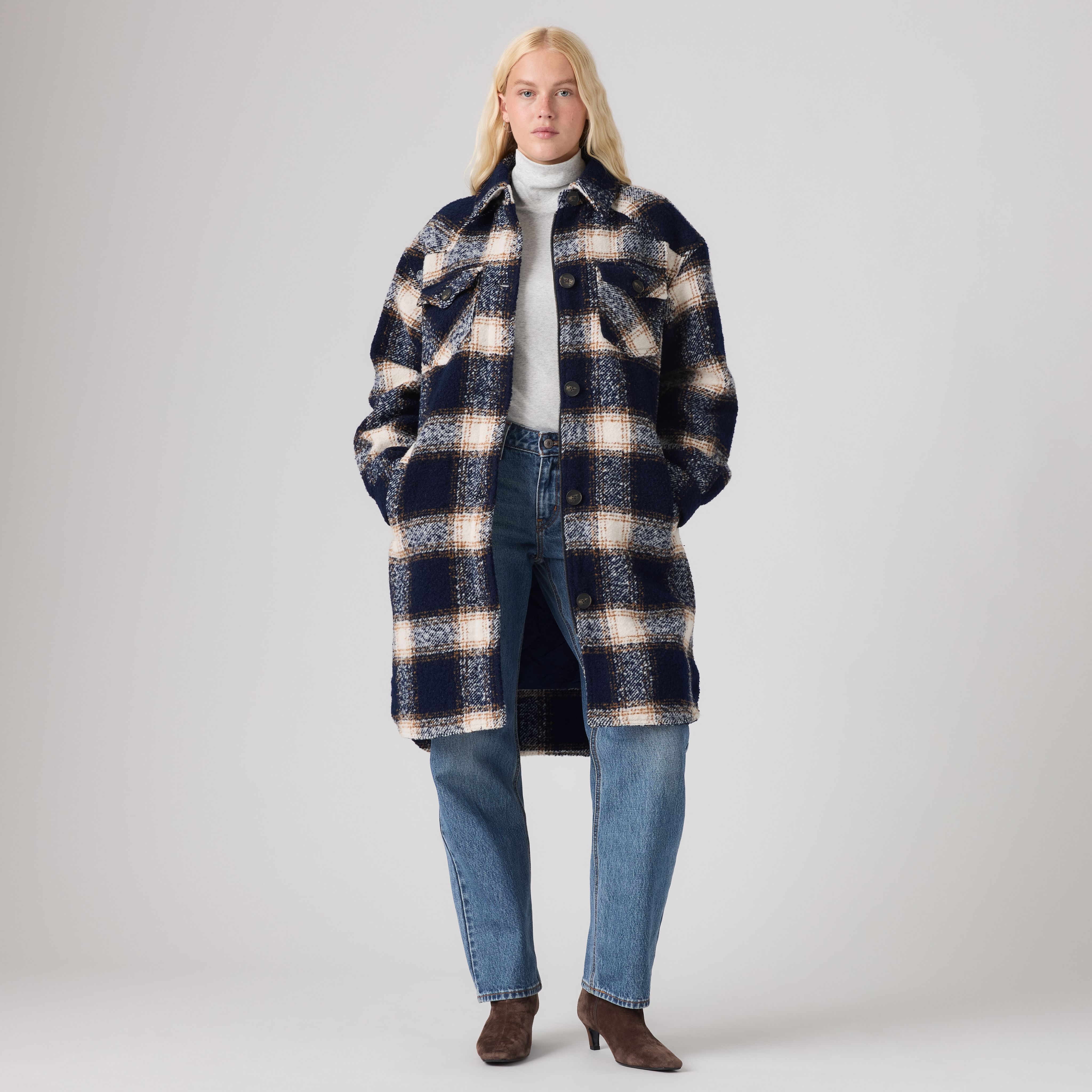 Женские куртки Levi's Western Long Shacket — фото 3