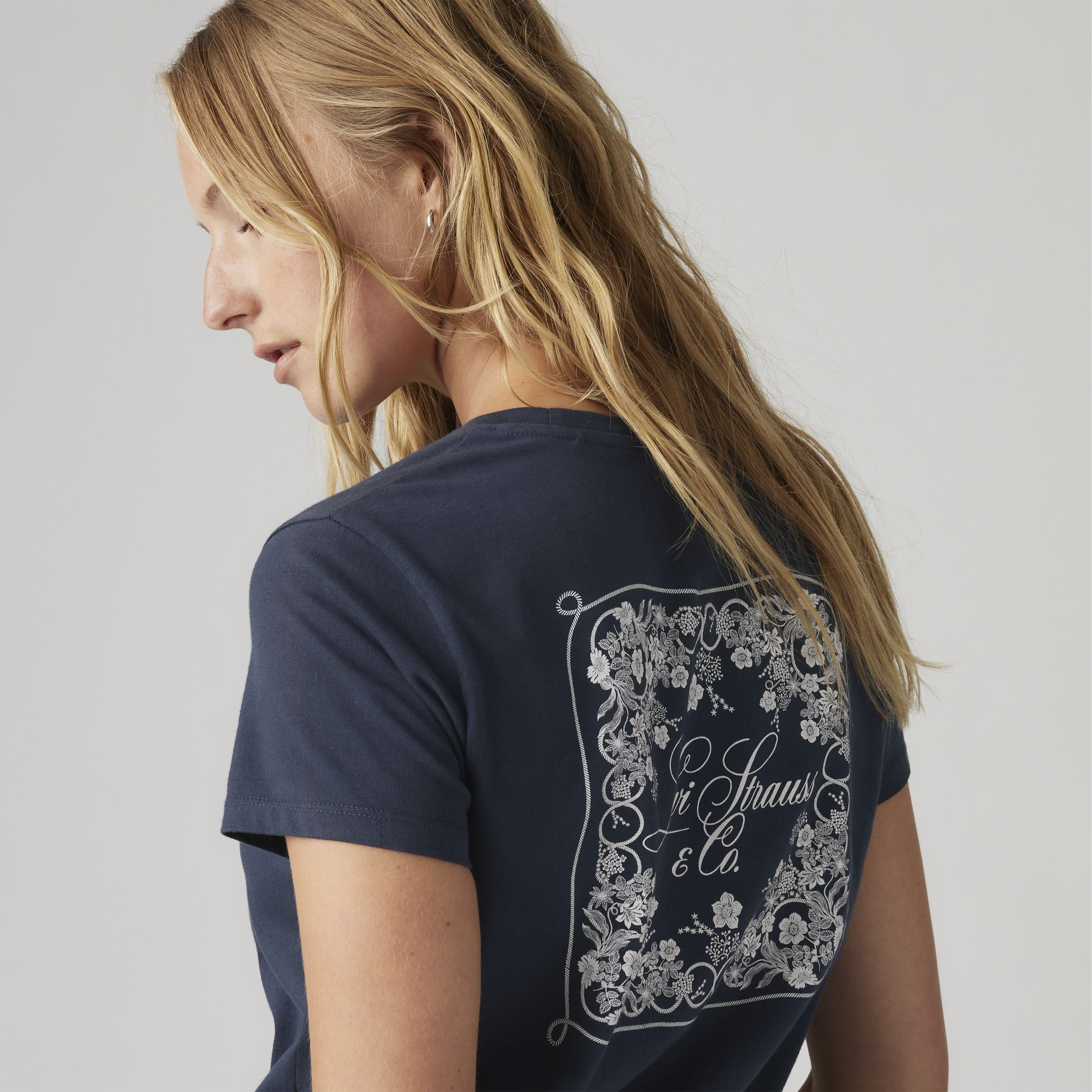 Graphic Perfect T-Shirt 2