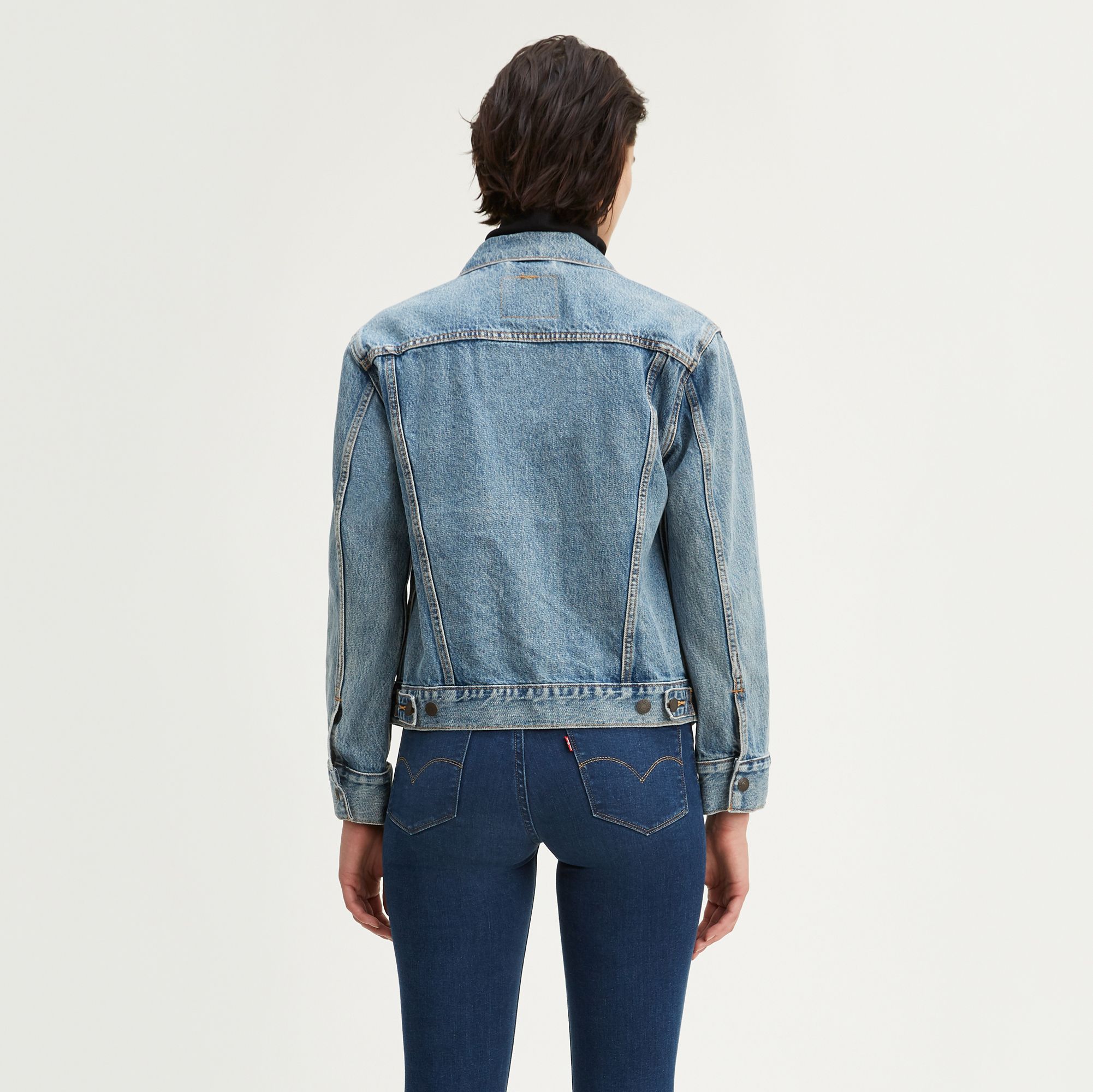 Levi’s® Trucker Jacket with Jacquard™ by Google 2