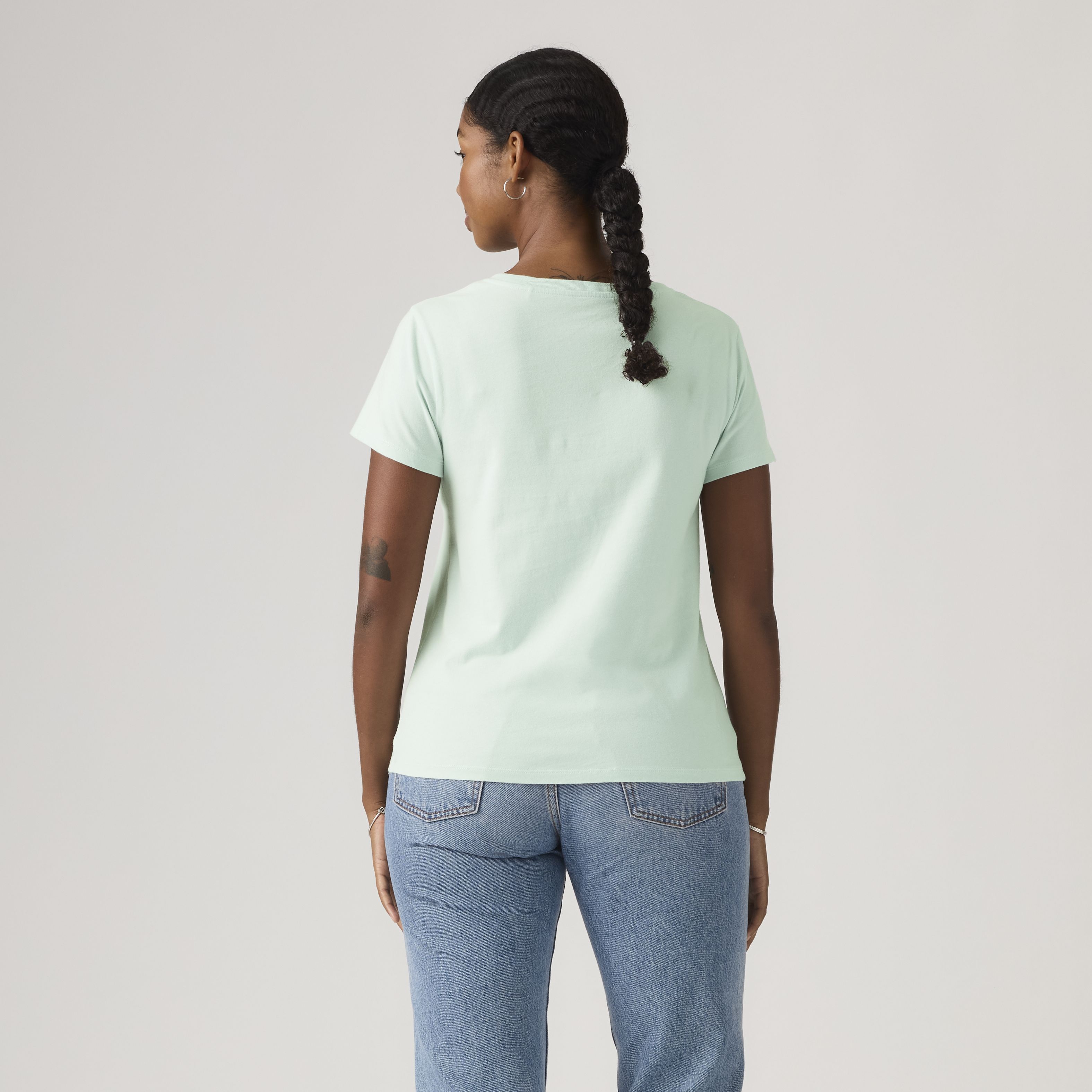Perfect V-Neck Tee 4