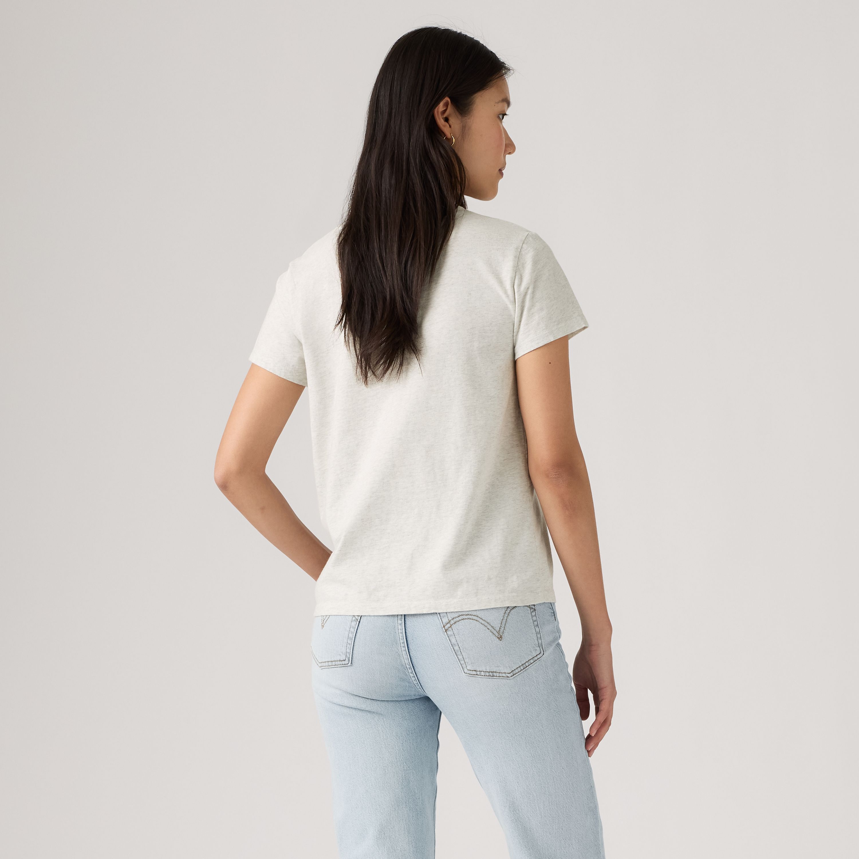 The Perfect V-Neck Tee 4