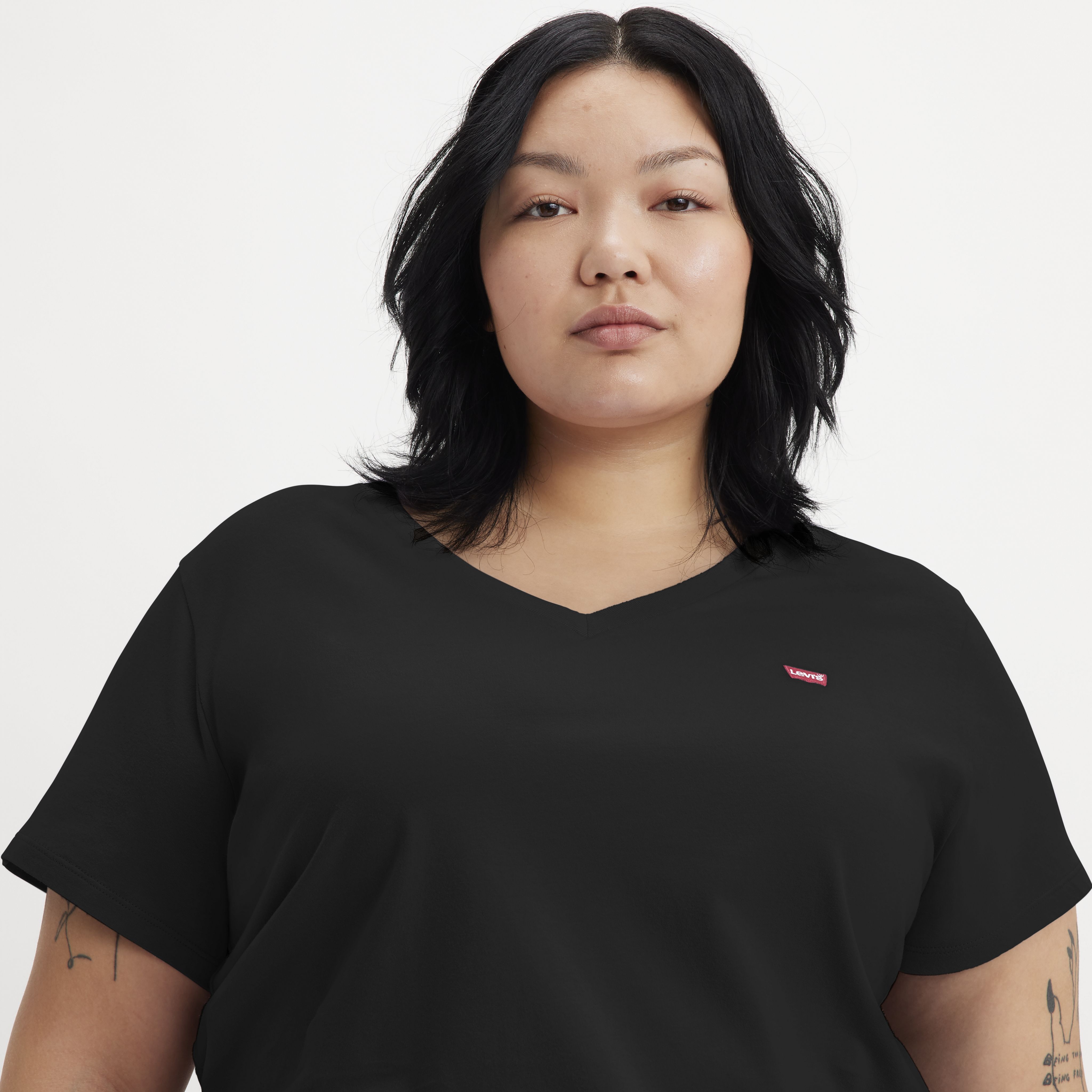V-Neck T-Shirt (Plus Size) 4