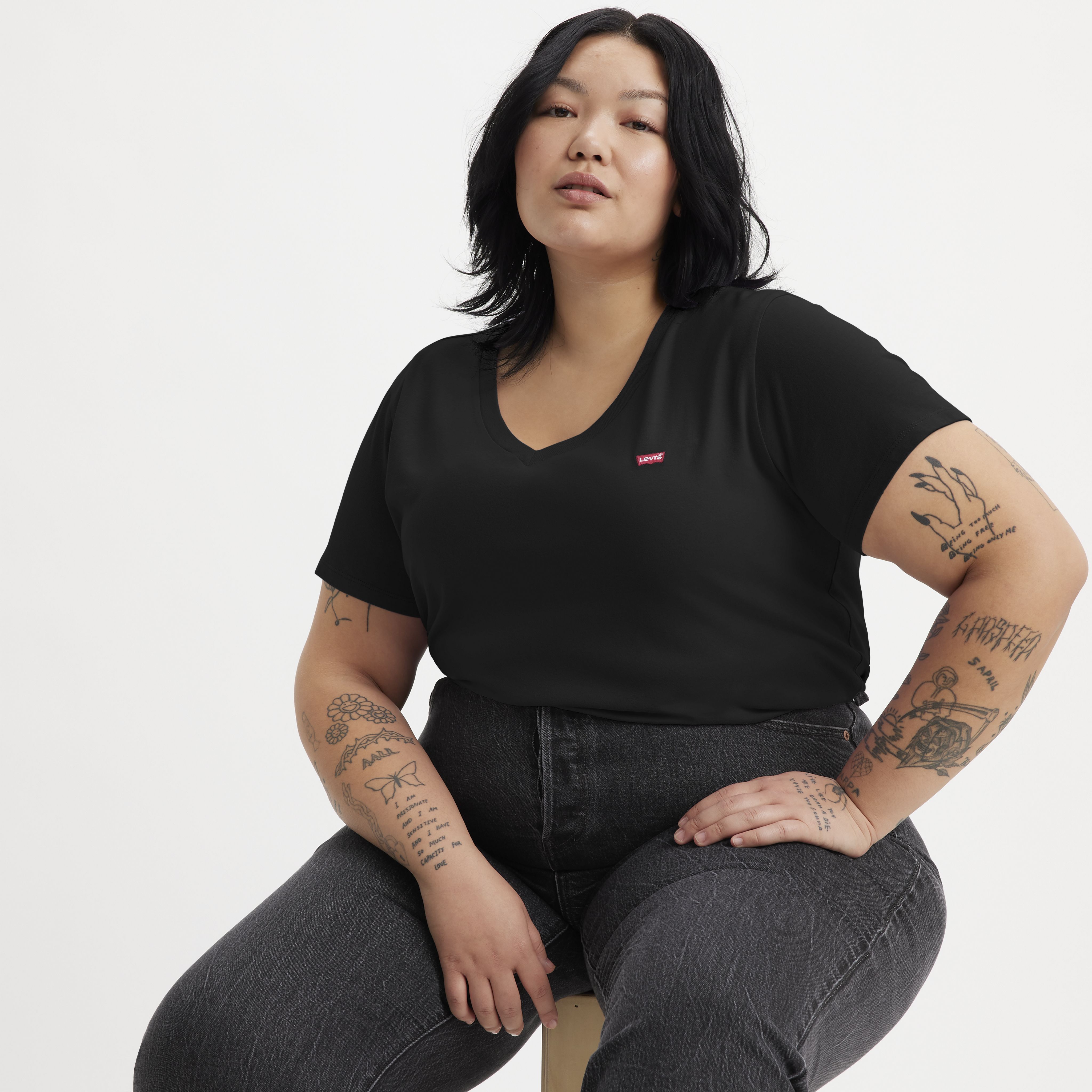 V-Neck T-Shirt (Plus Size) 1