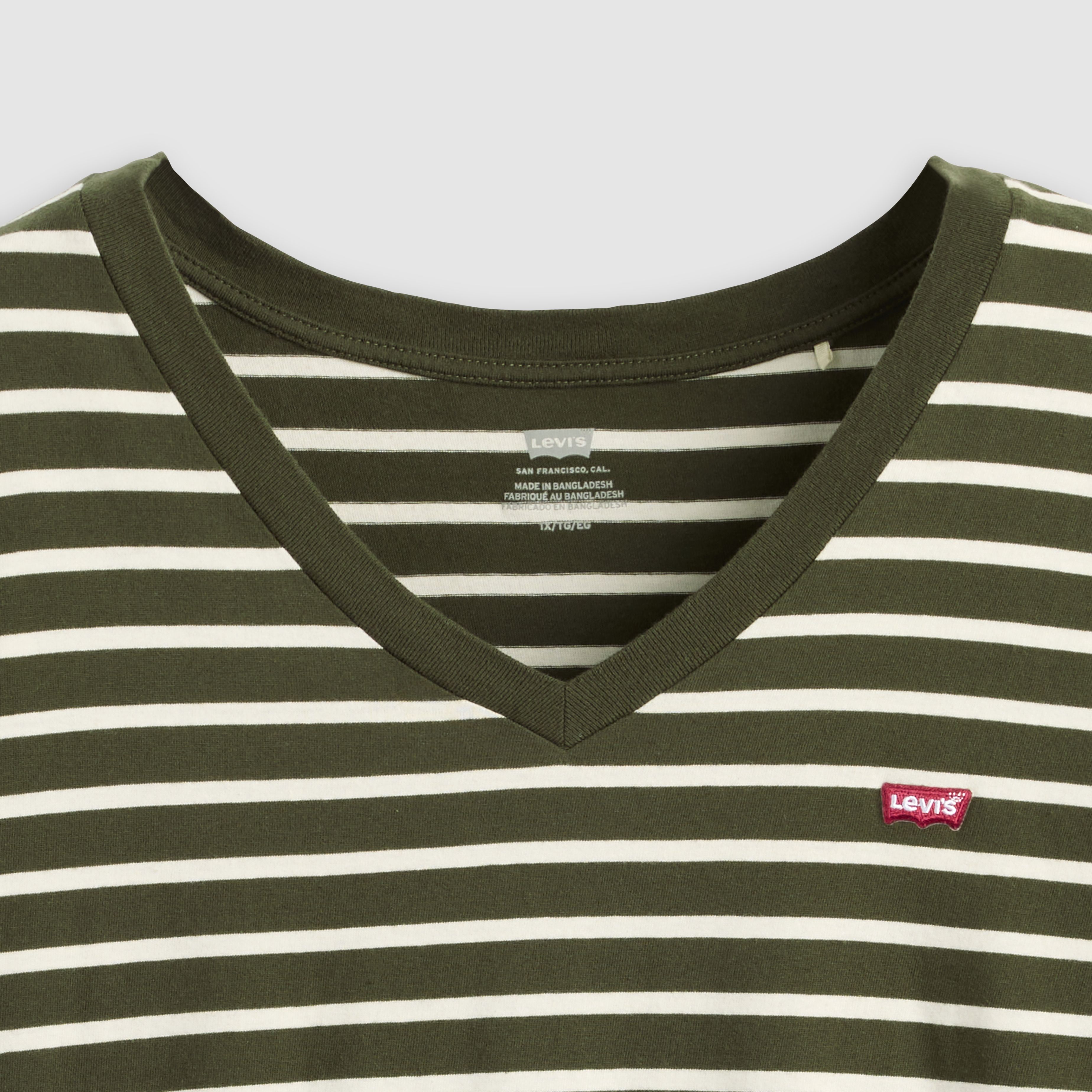 V-Neck T-Shirt (Plus Size) 6