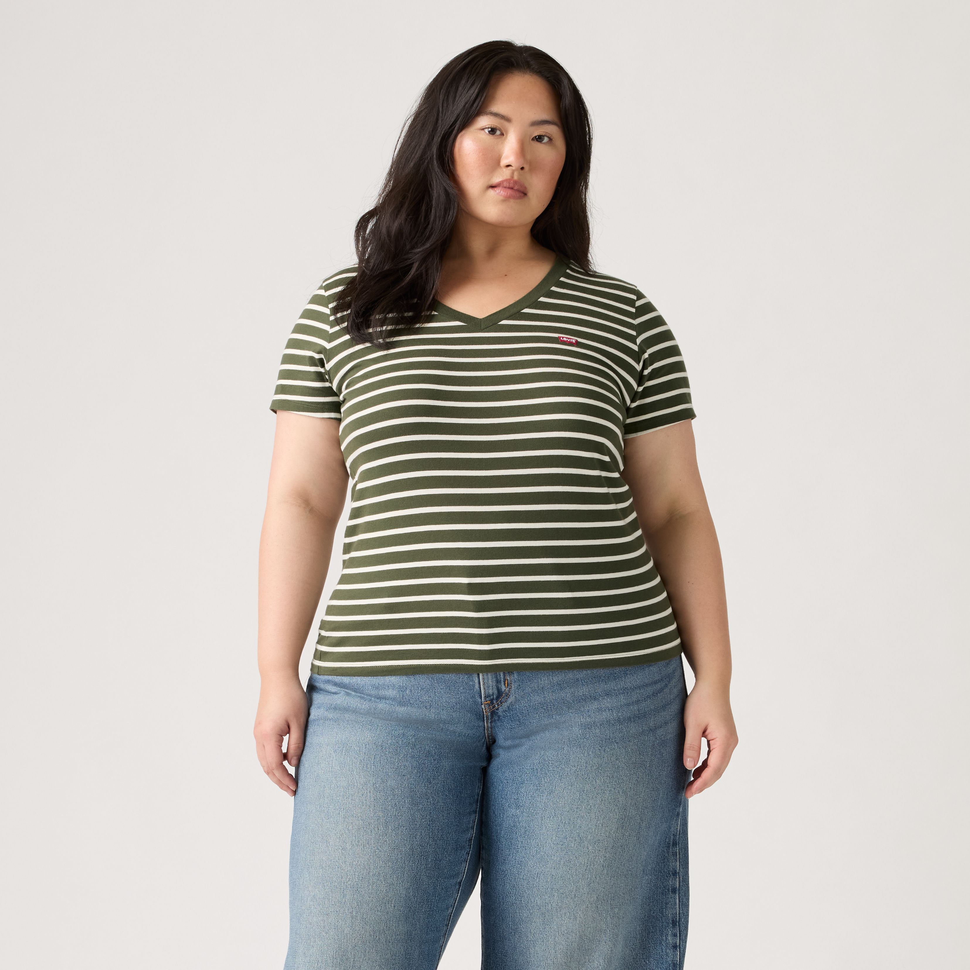 V-Neck T-Shirt (Plus Size) 2