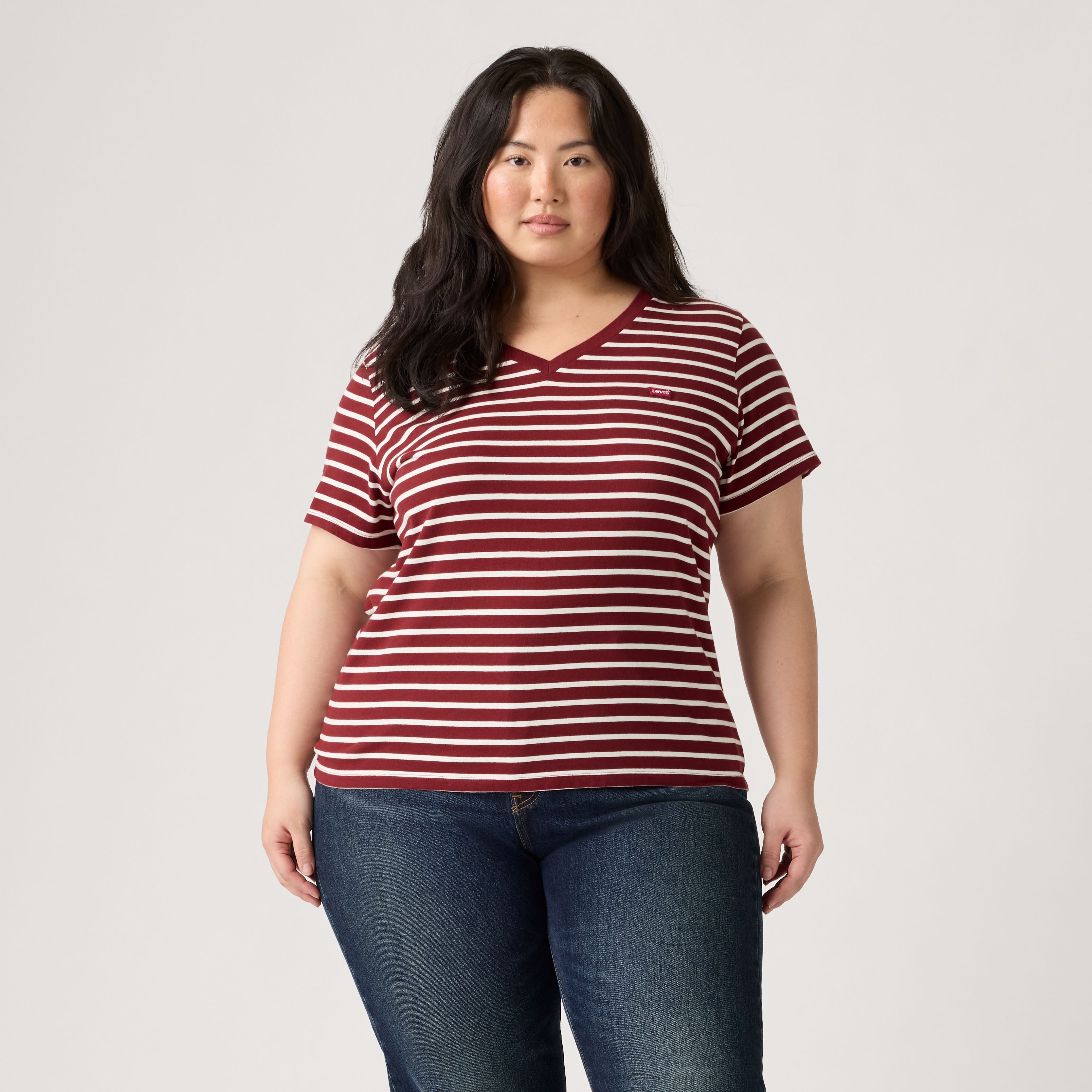V-Neck Tee (Plus Size) 3