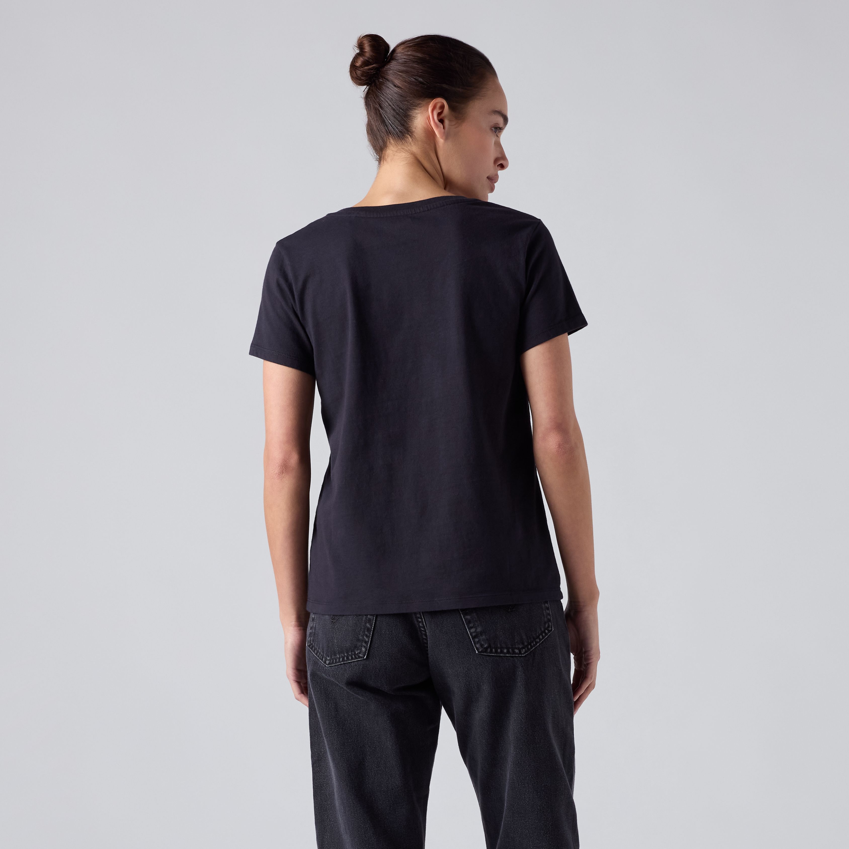 The Perfect V-Neck Tee 4