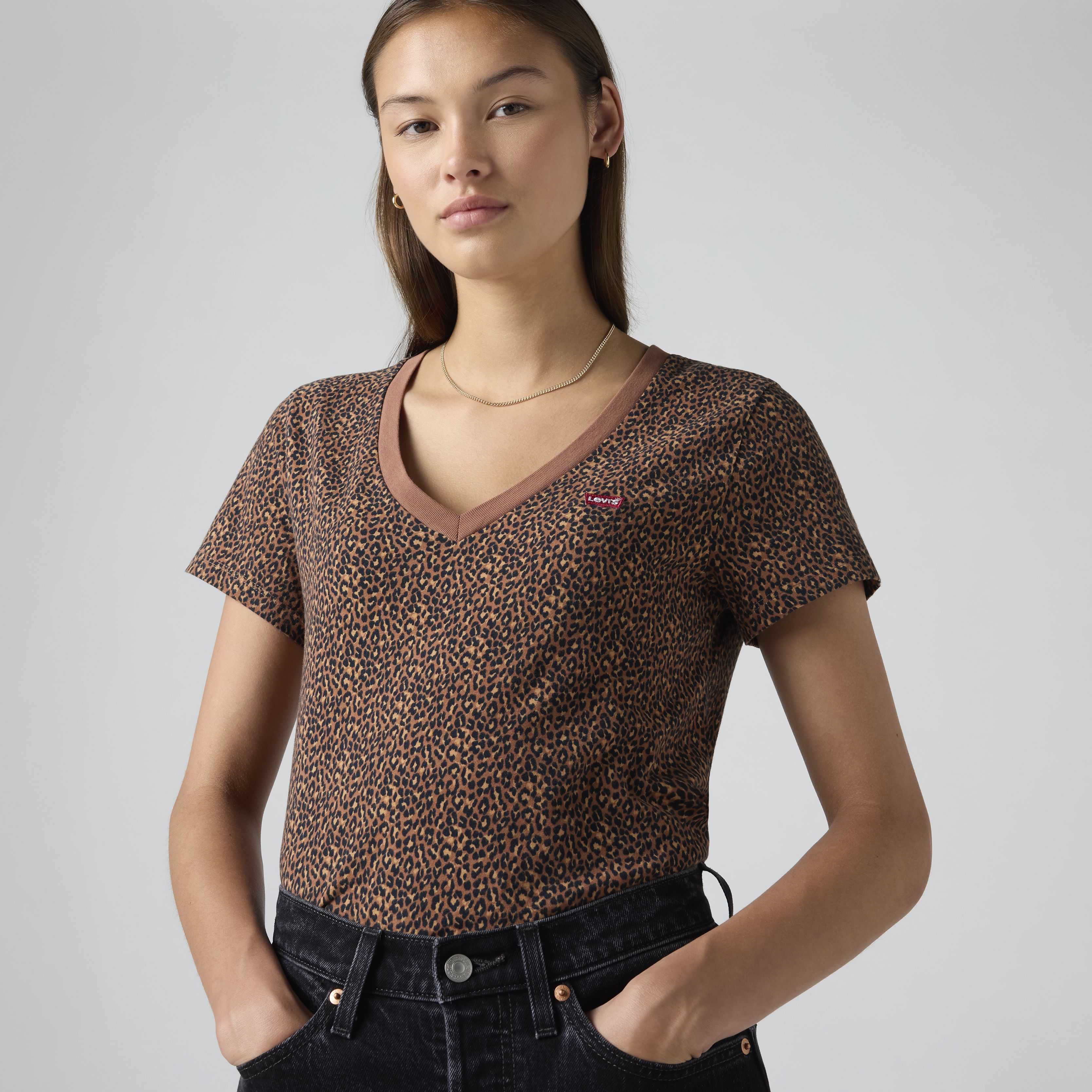 Perfect V-Neck Tee 4